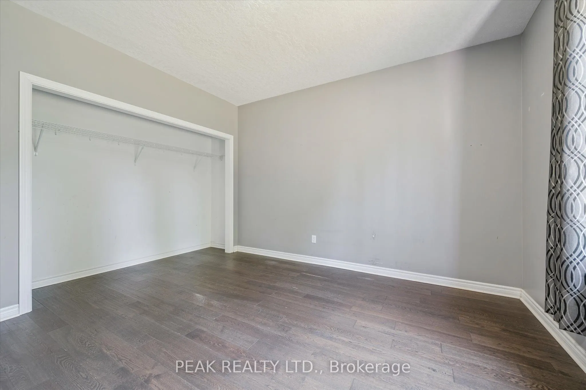 22 Ann Street S
