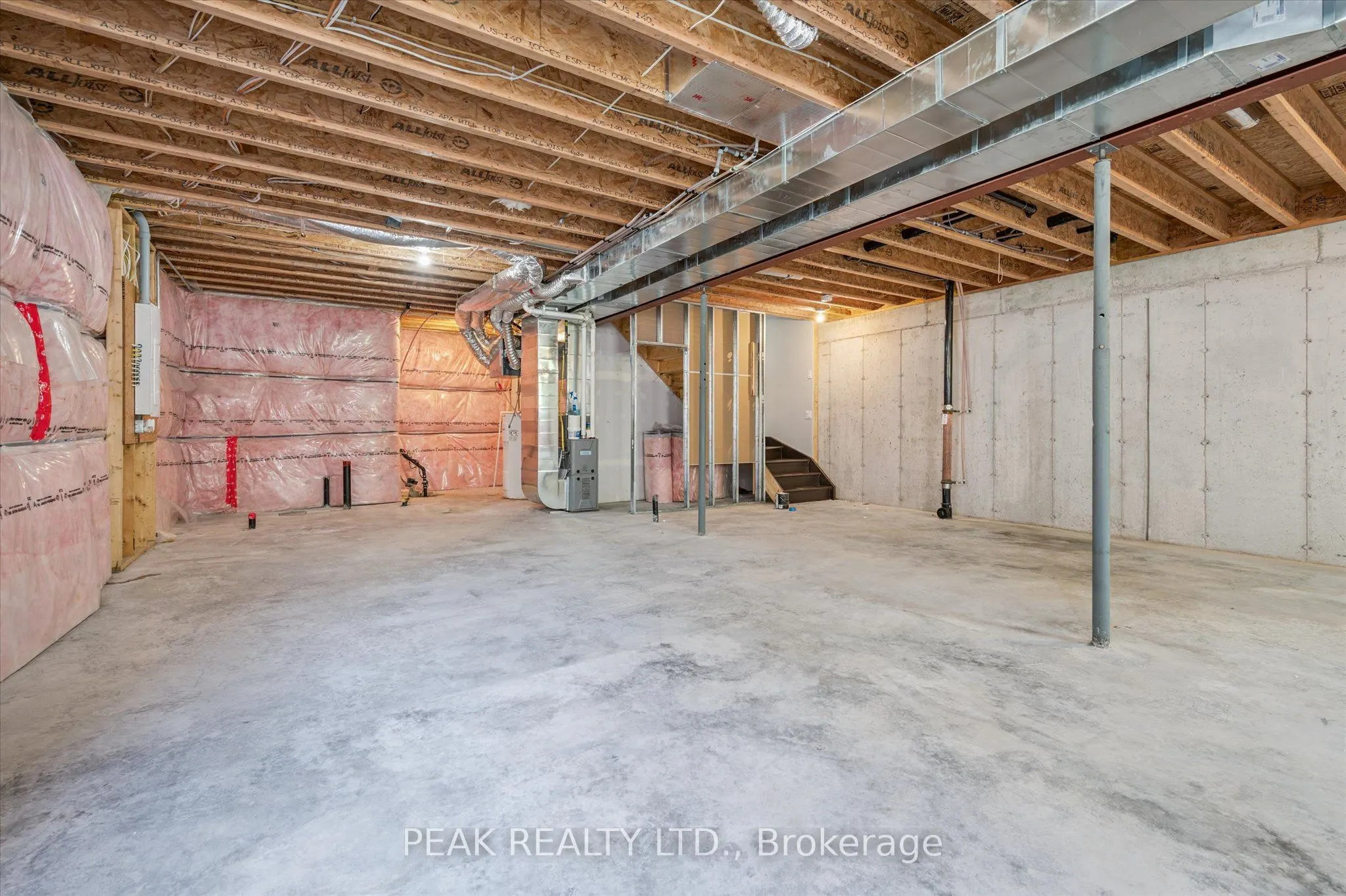 22 Ann Street S