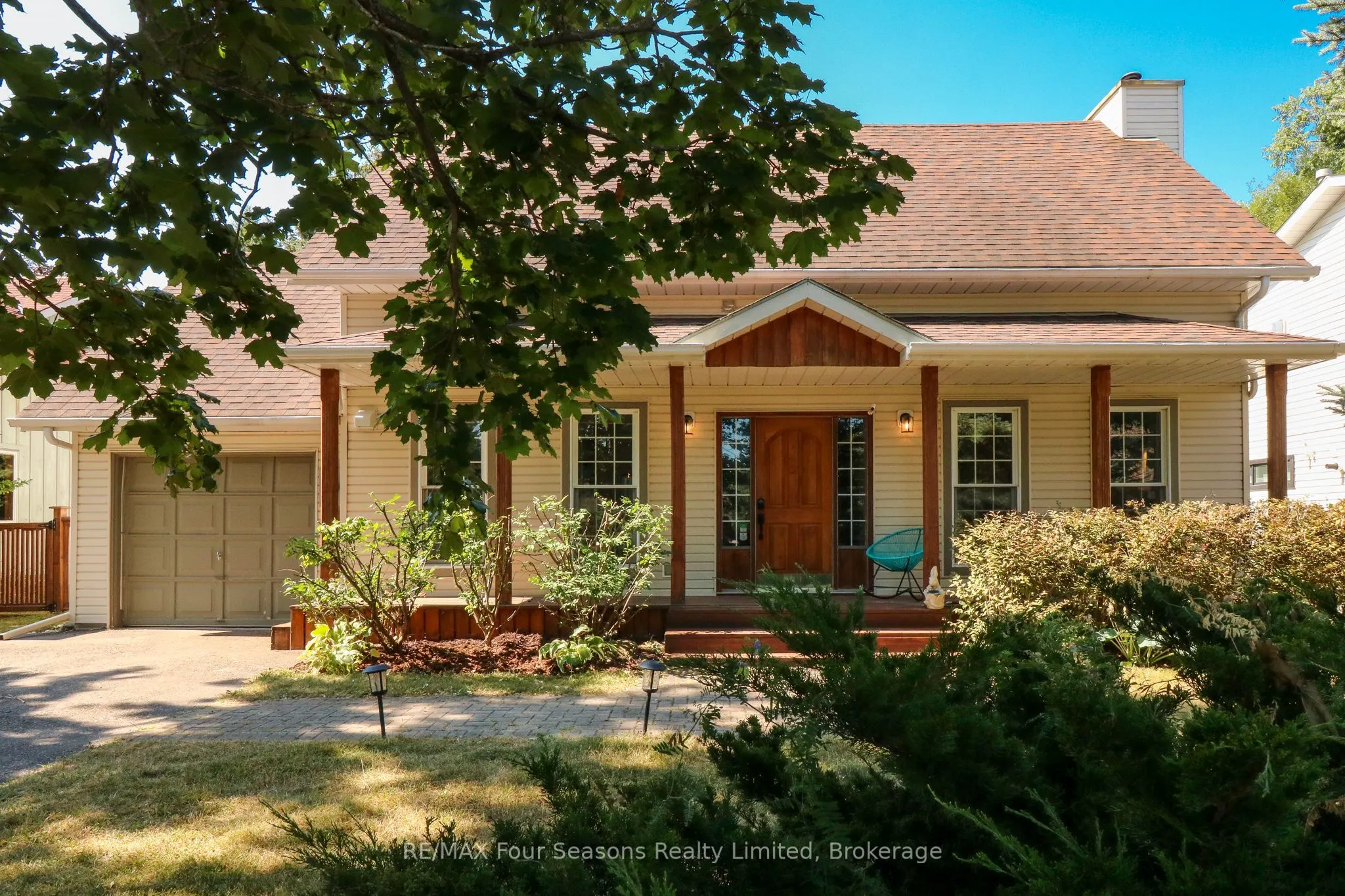 173 Brooker Boulevard