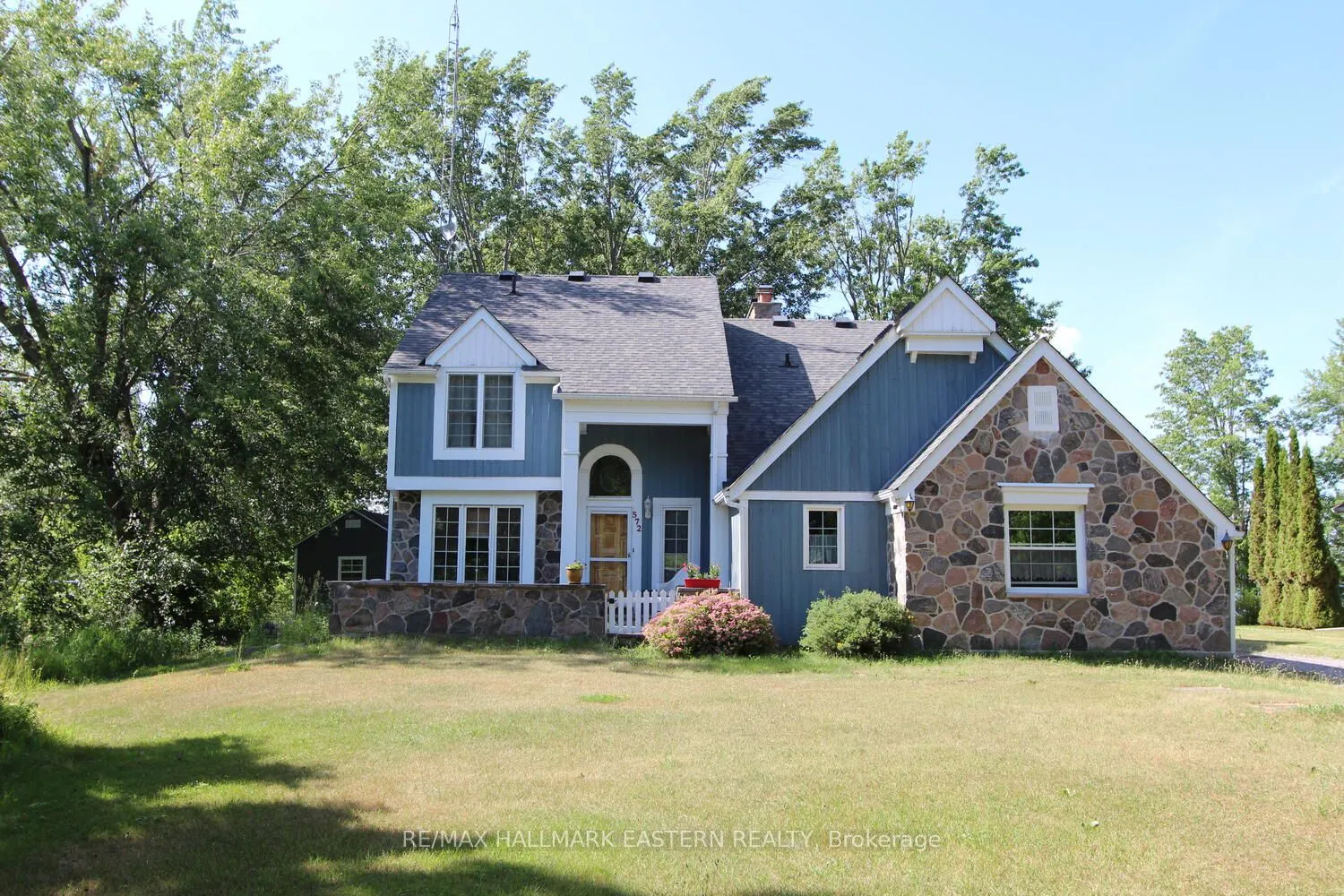 572 Round Lake Road