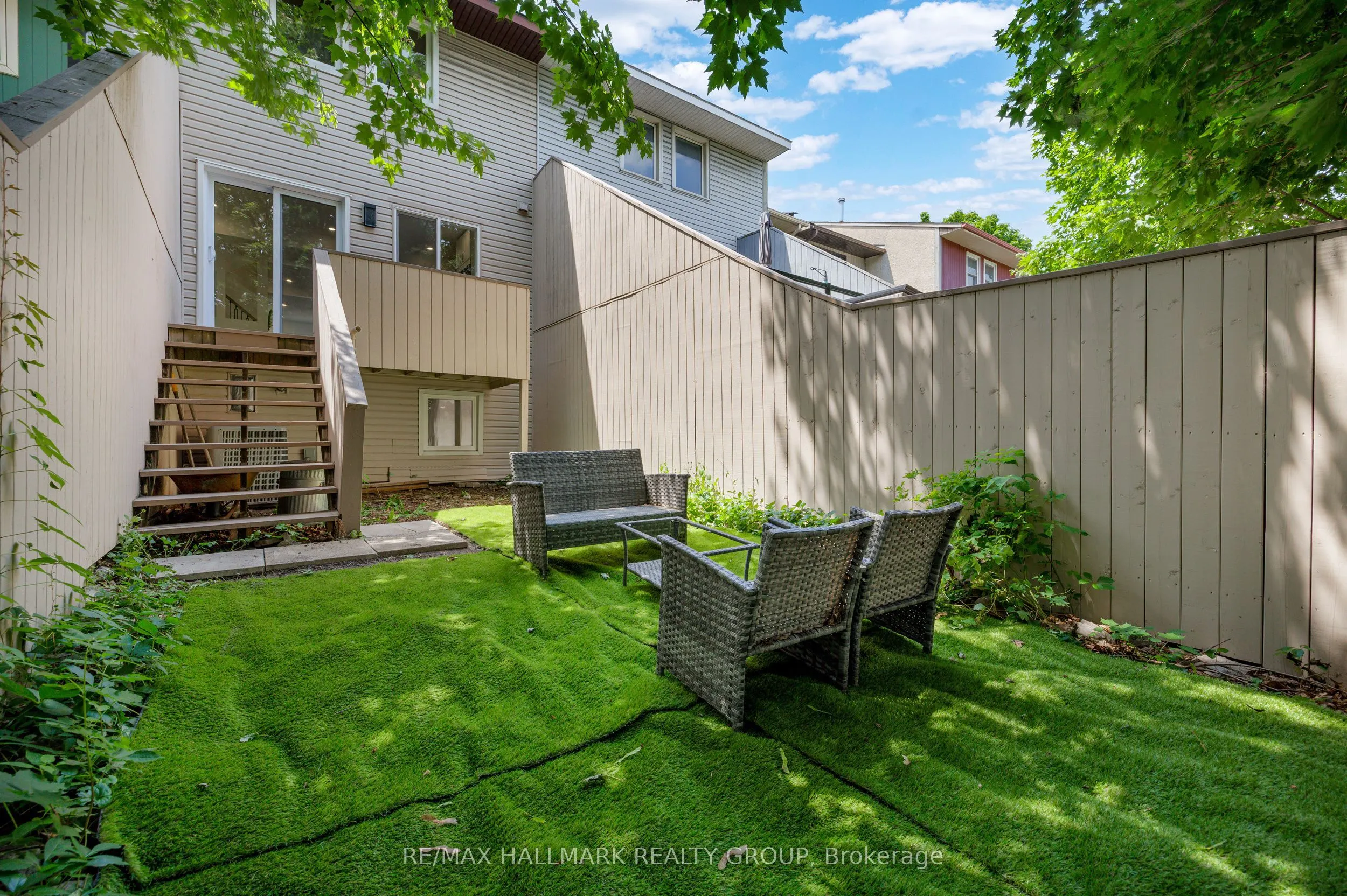 213 BOOTH Street