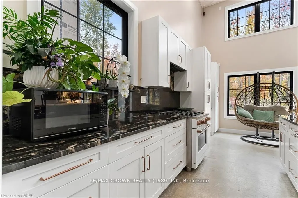 24 Sun Valley Way