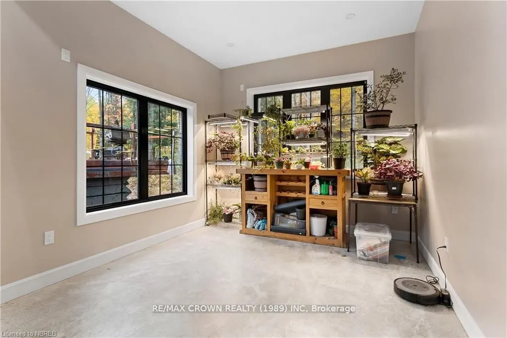 24 Sun Valley Way