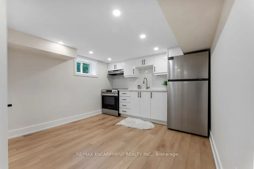 272 East 15th Street