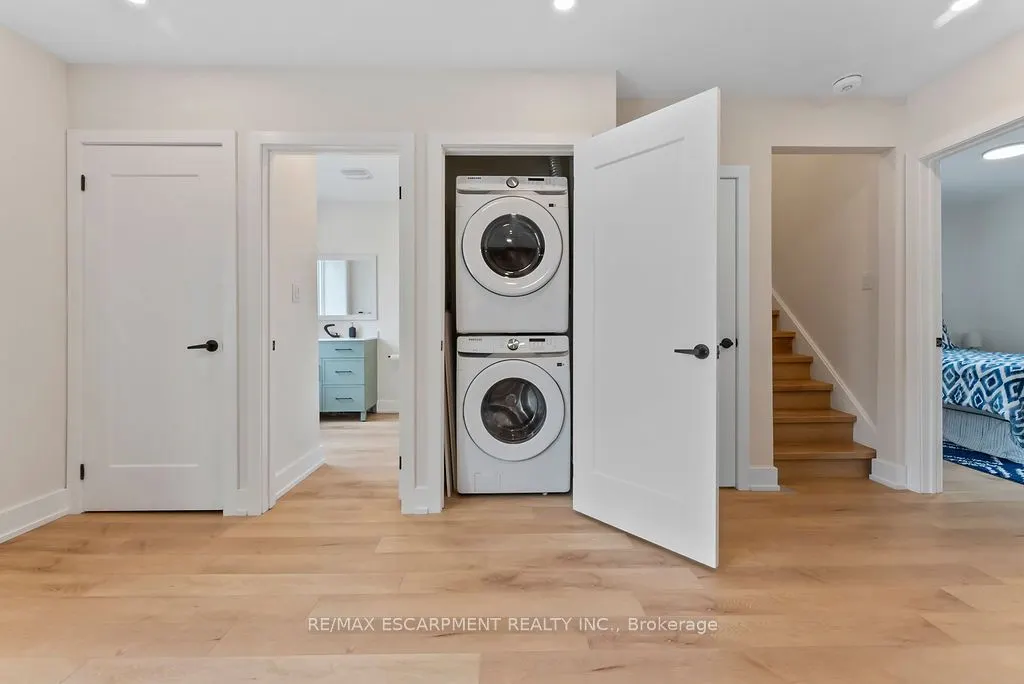 272 East 15th Street
