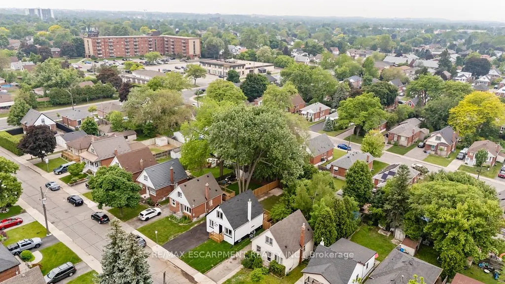272 East 15th Street
