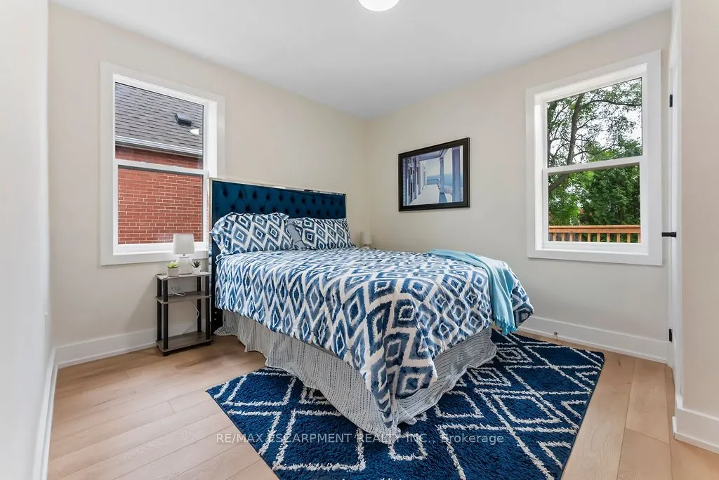 272 East 15th Street