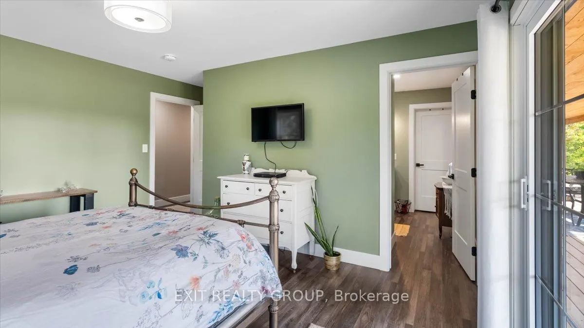 32 Marble Court