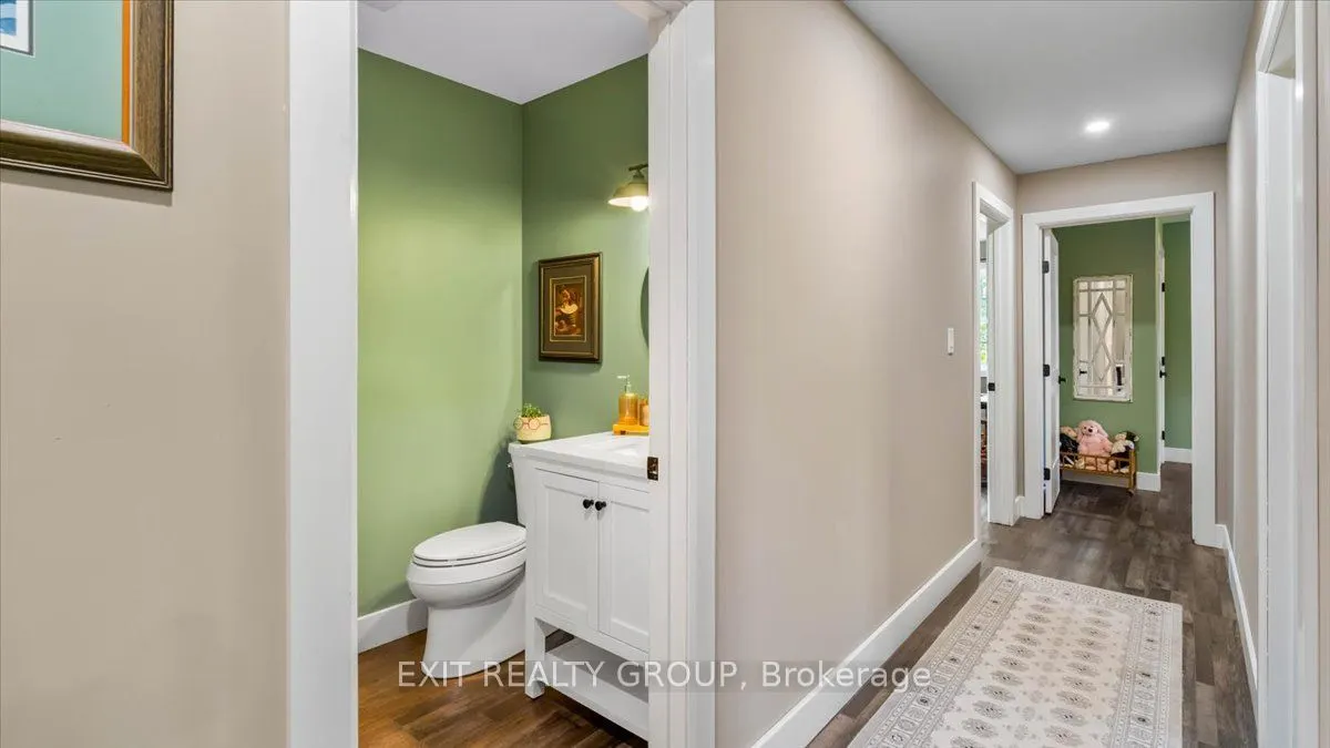 32 Marble Court