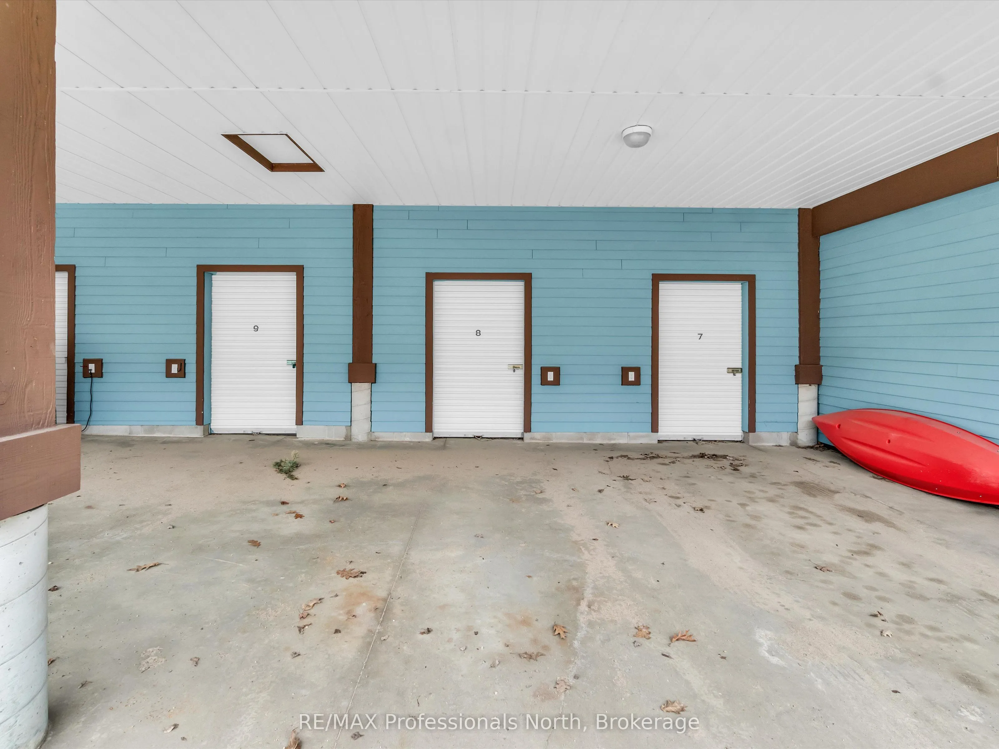 130 STEAMSHIP BAY Road, #305