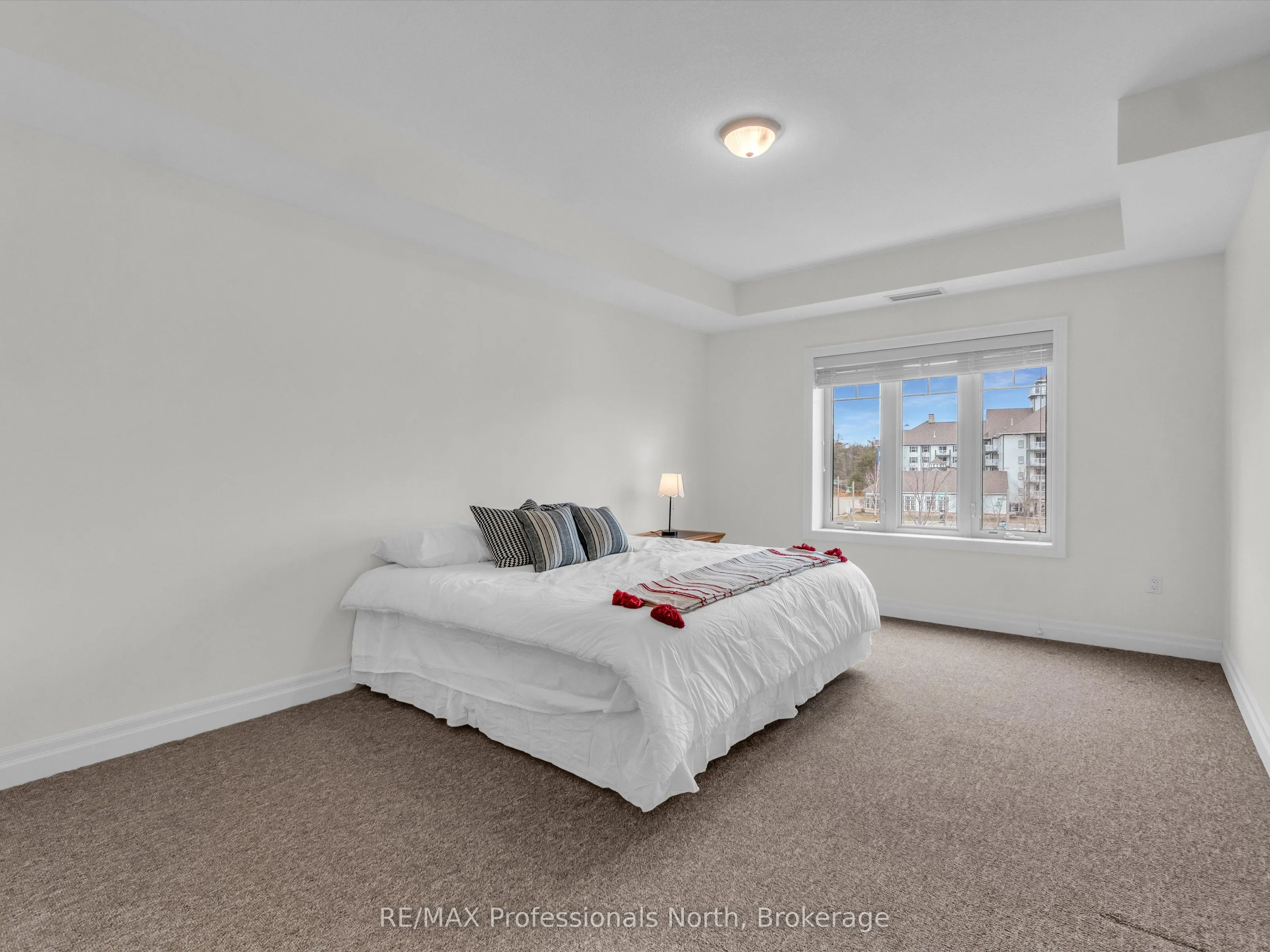 130 STEAMSHIP BAY Road, #305