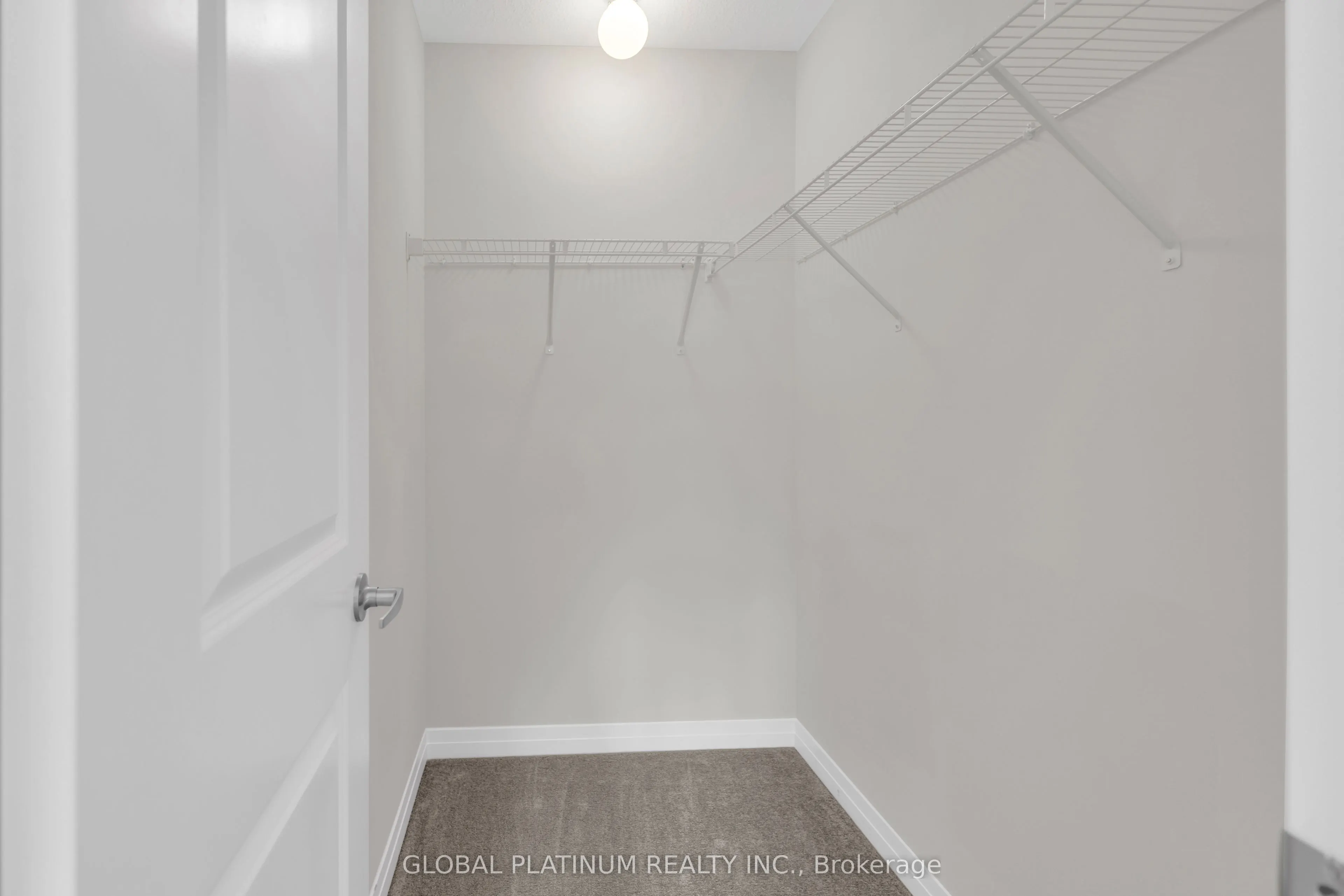 15 Blacklock Street, #17
