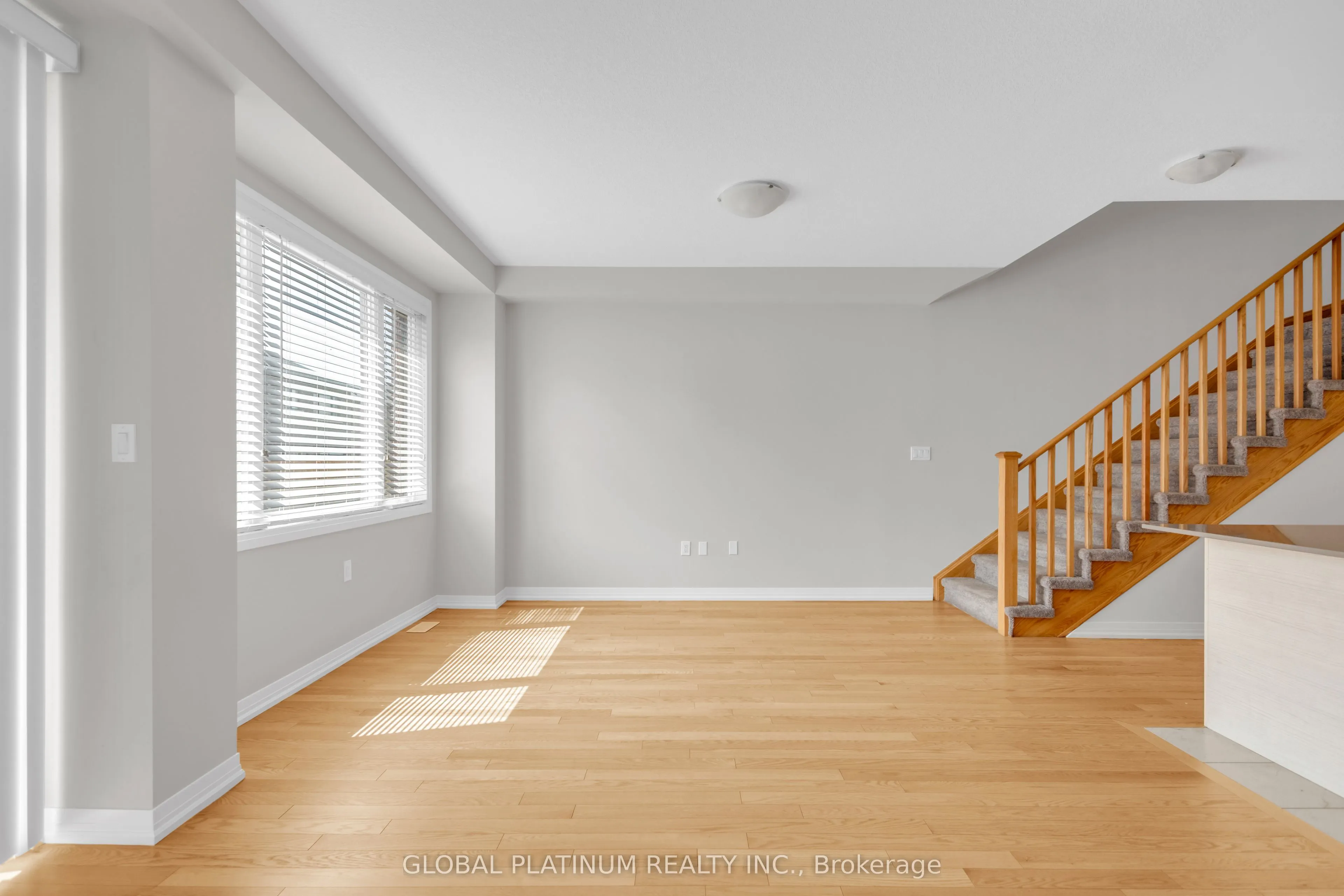 15 Blacklock Street, #17