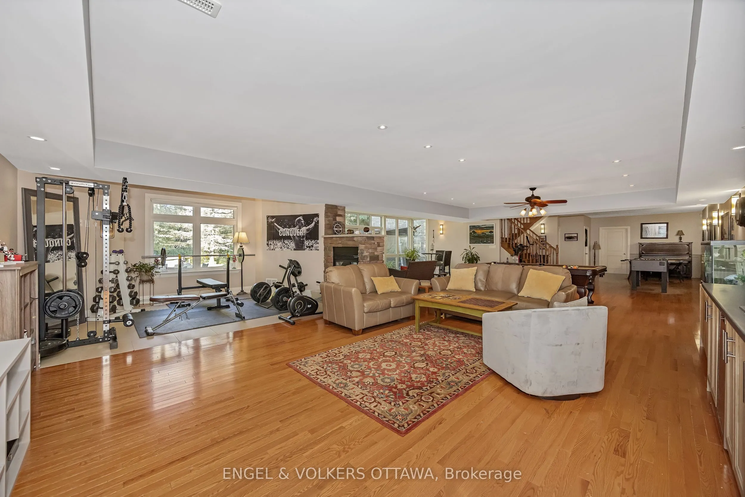 1836 Whitemarsh Crescent
