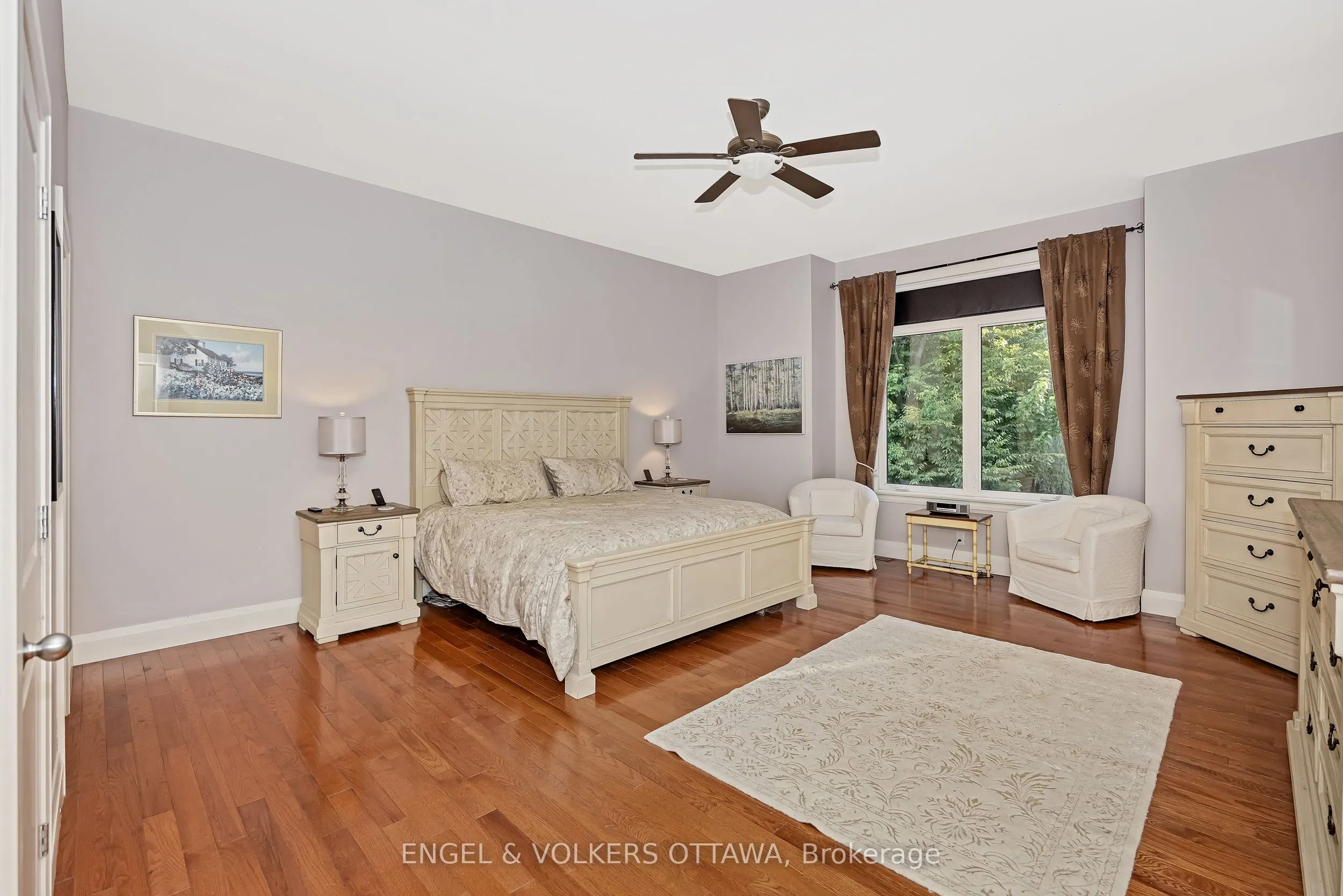 1836 Whitemarsh Crescent