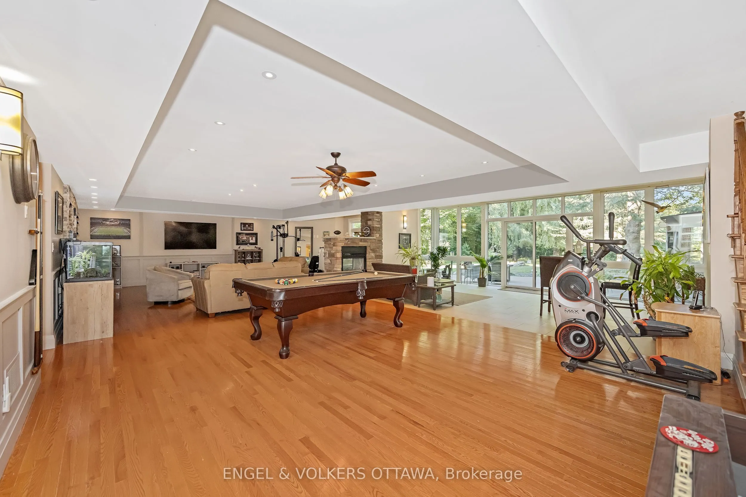 1836 Whitemarsh Crescent
