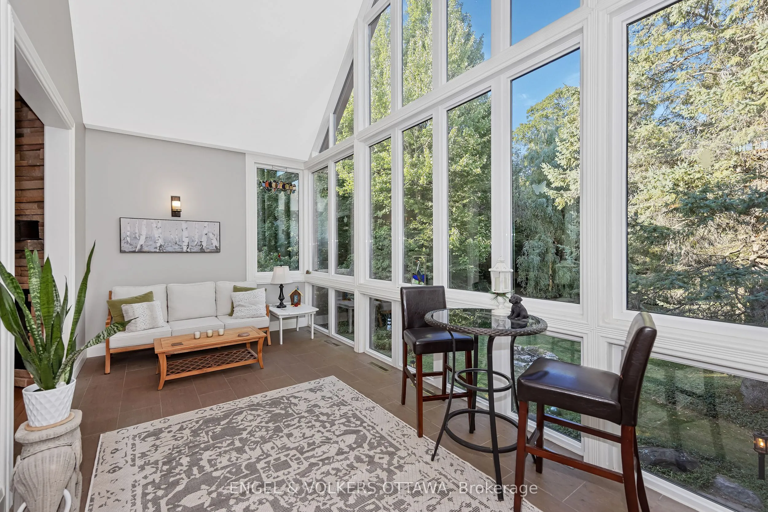 1836 Whitemarsh Crescent