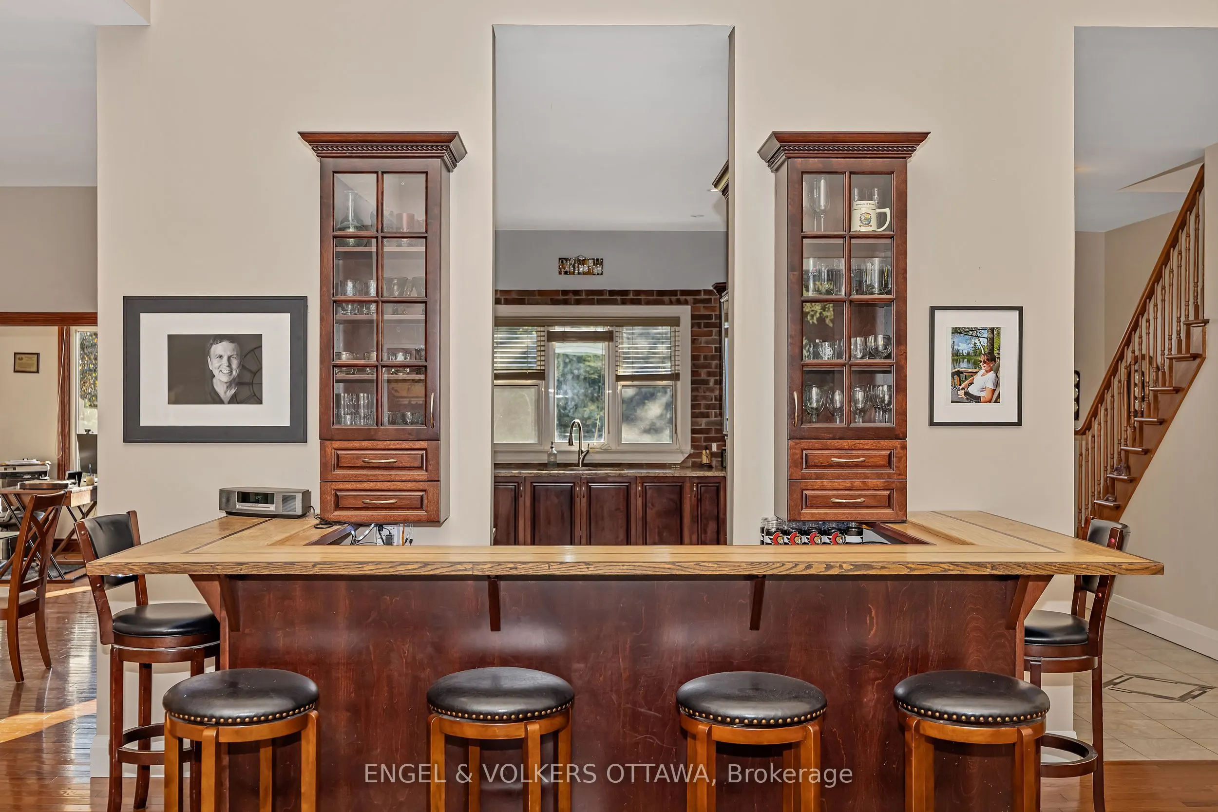 1836 Whitemarsh Crescent