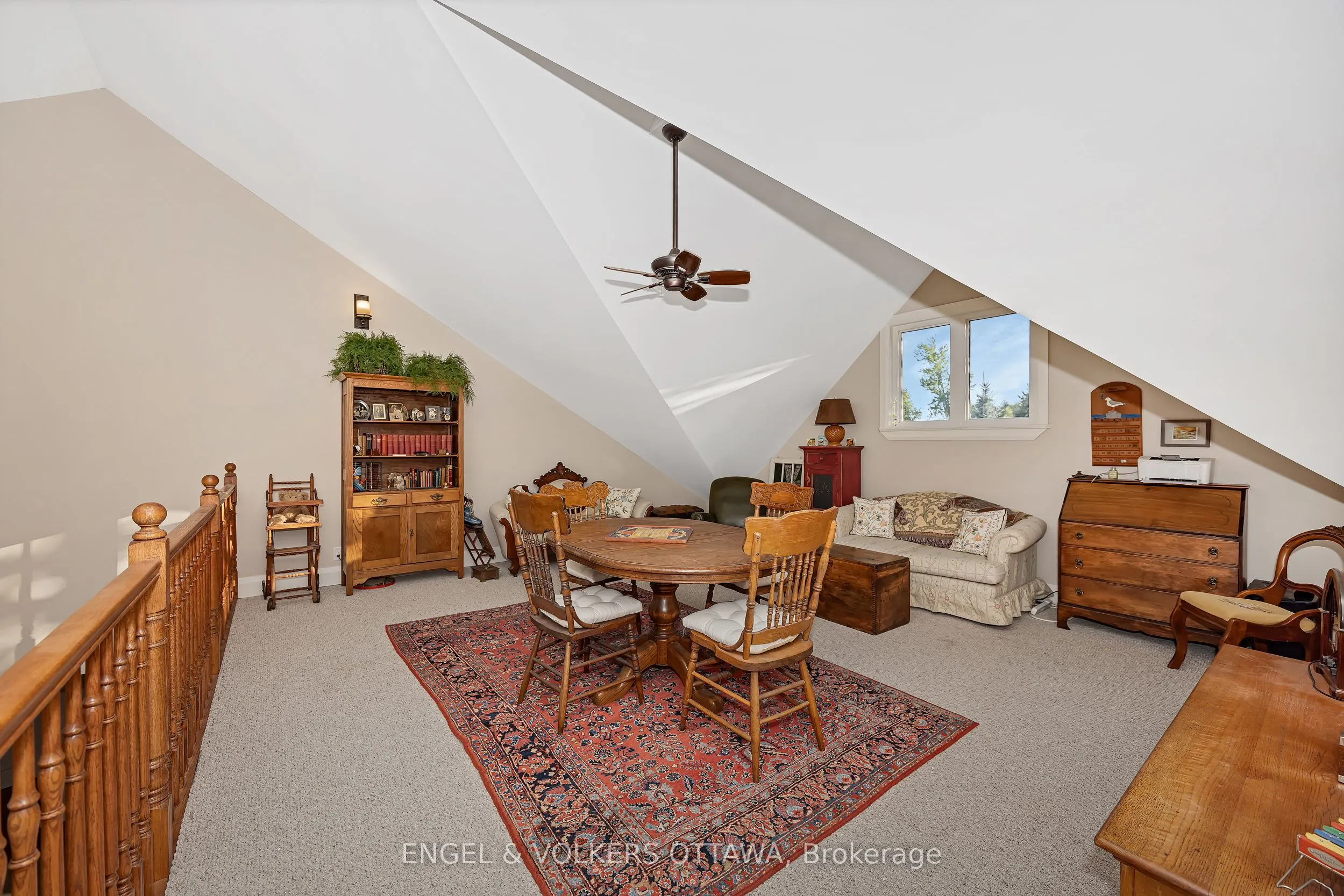 1836 Whitemarsh Crescent