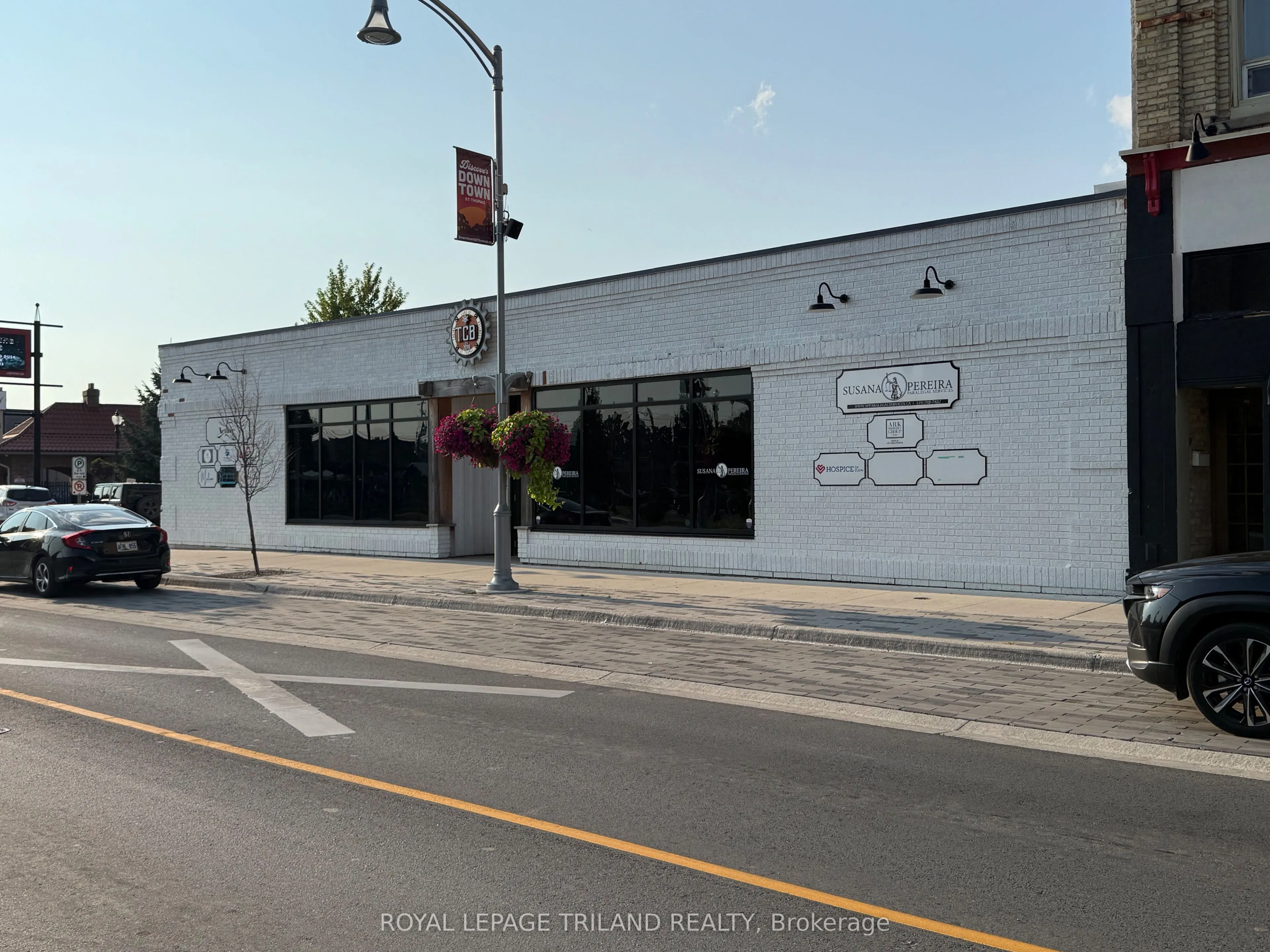 613 Talbot Street, #102-103