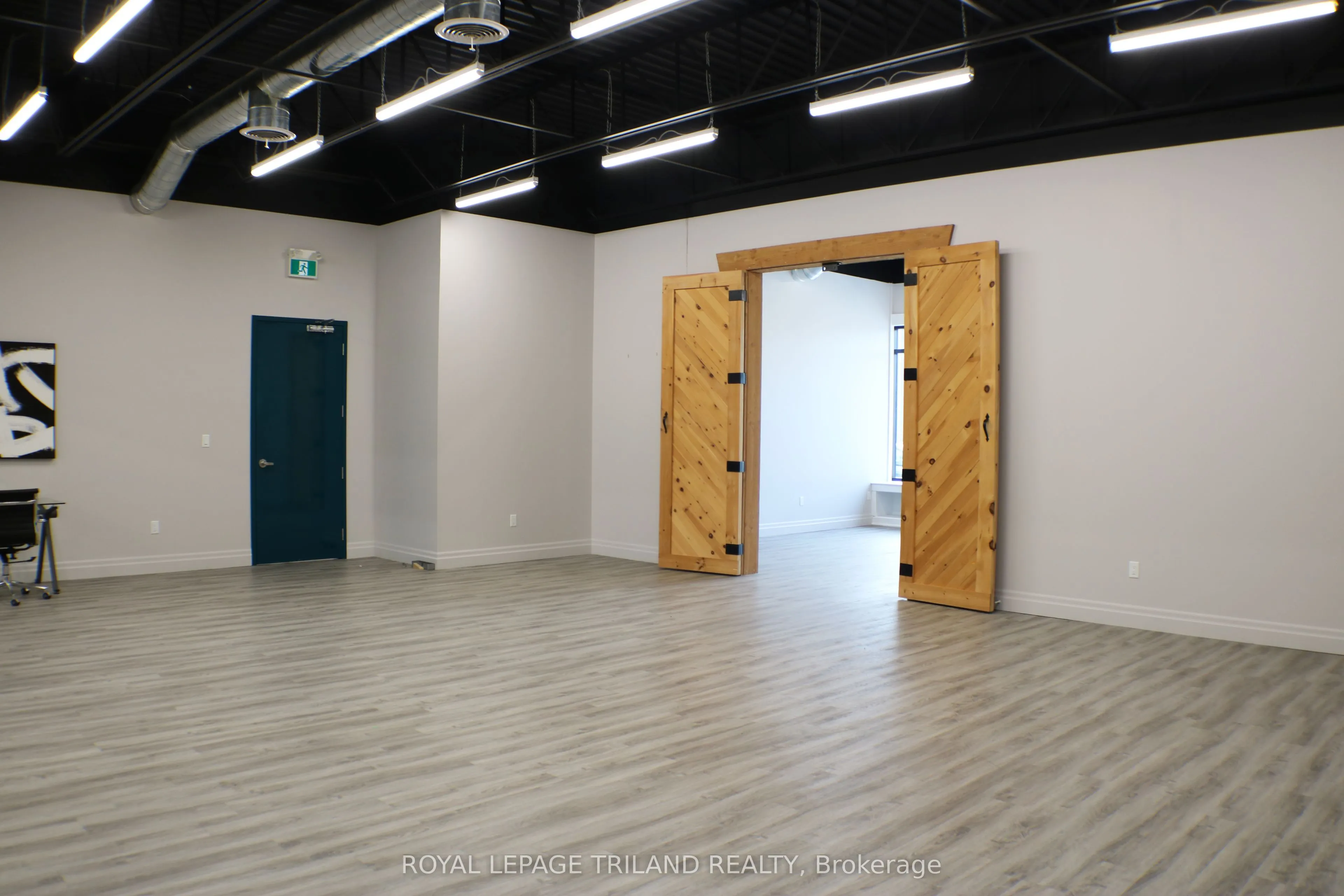 613 Talbot Street, #102-103