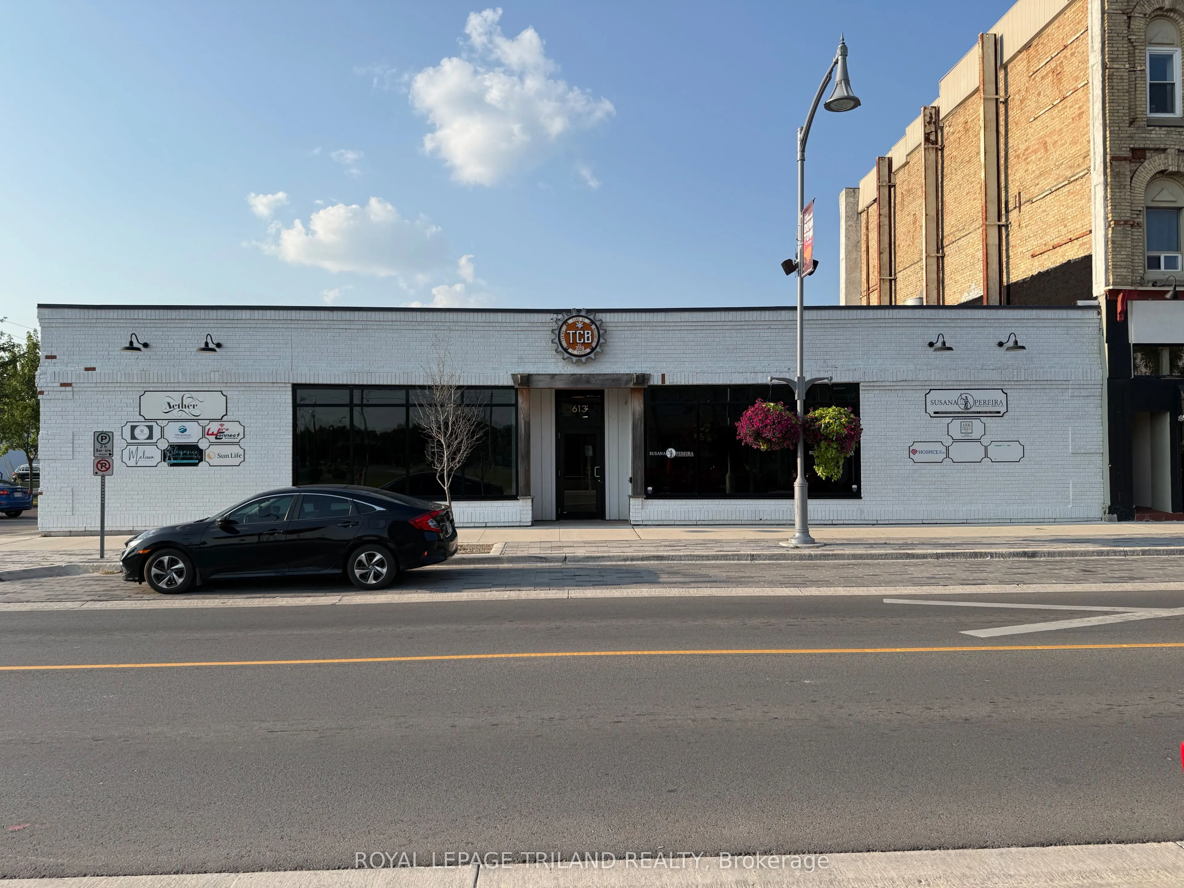 613 Talbot Street, #102-103