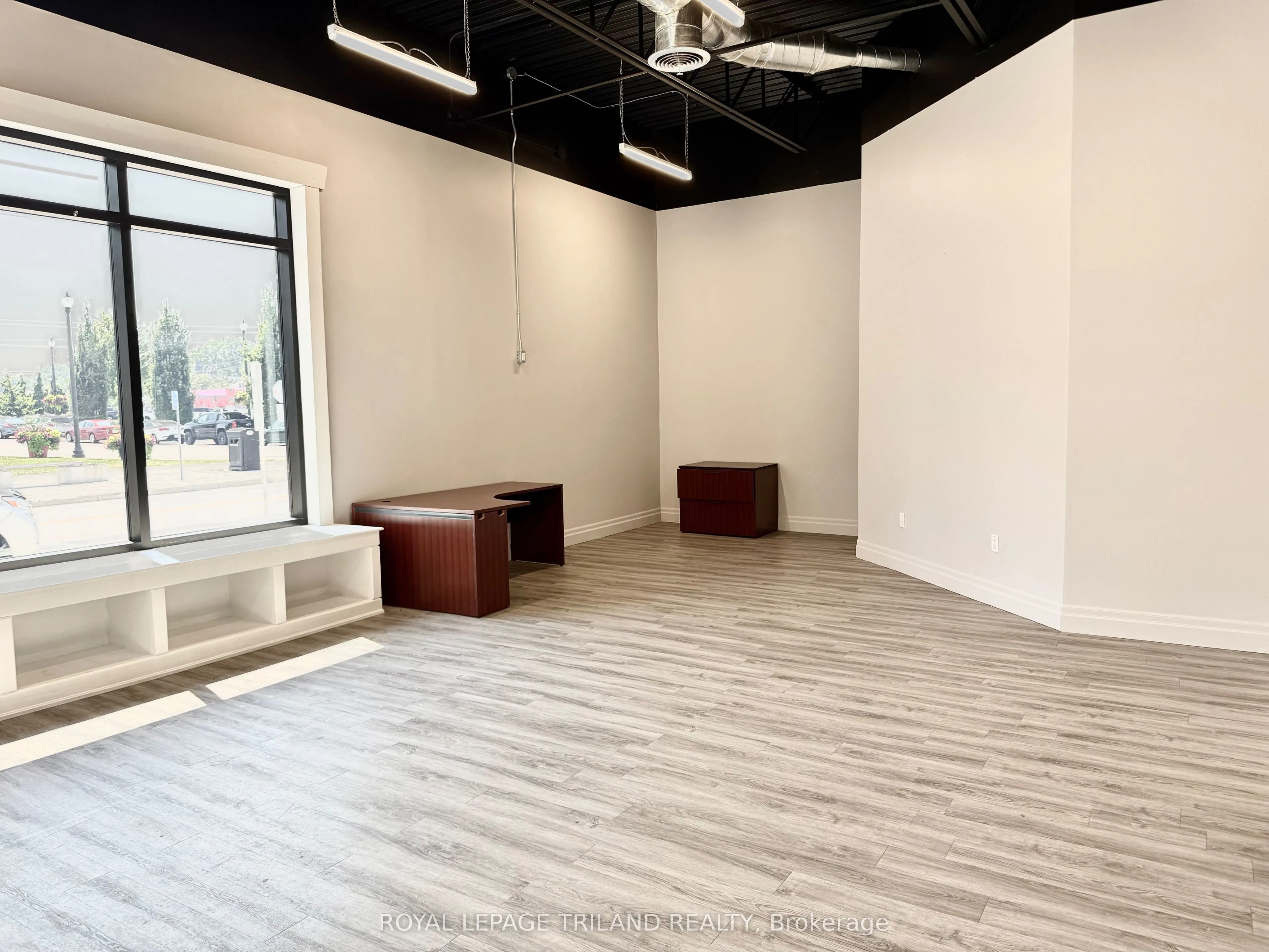 613 Talbot Street, #102-103
