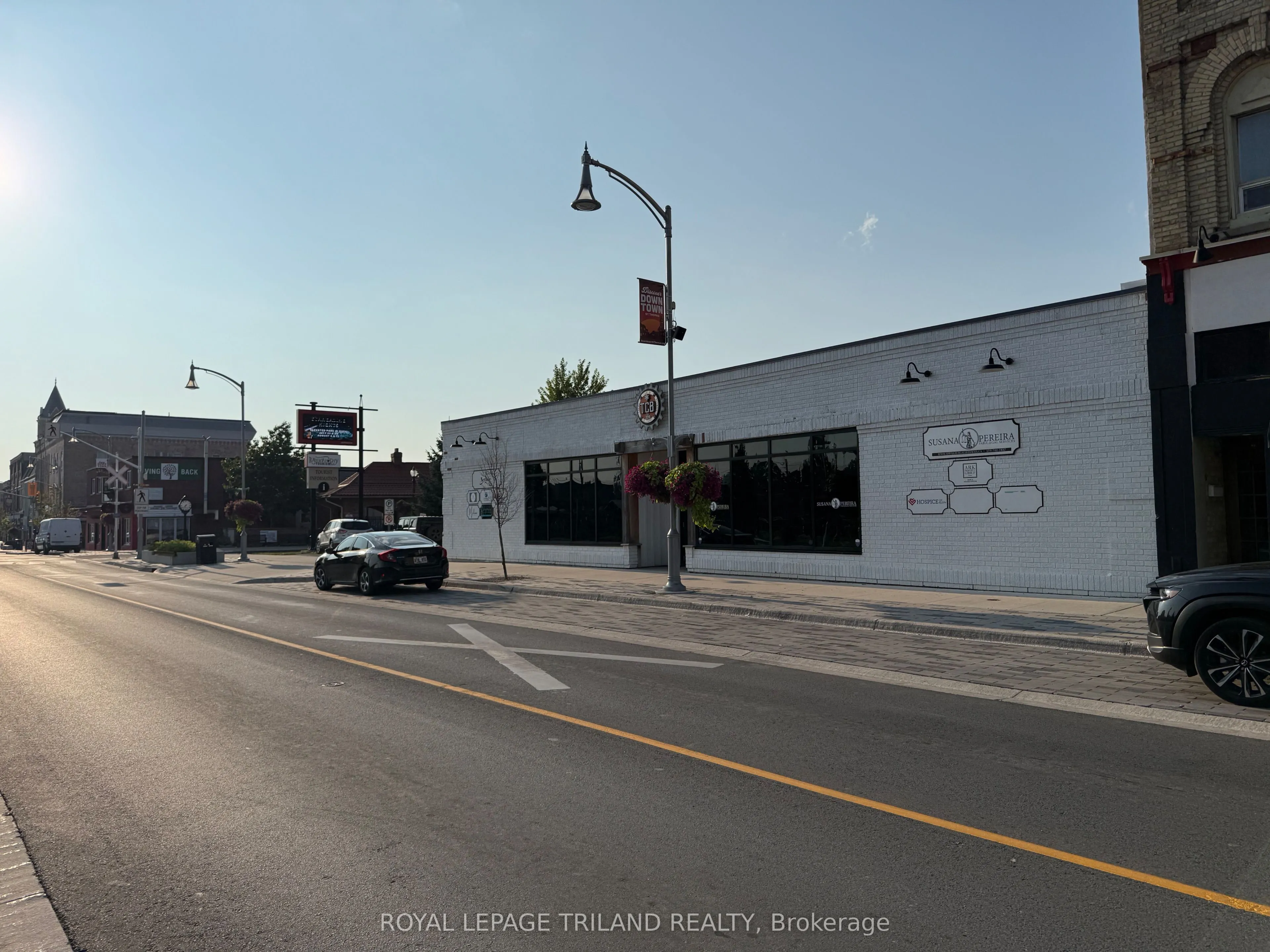 613 Talbot Street, #102-103