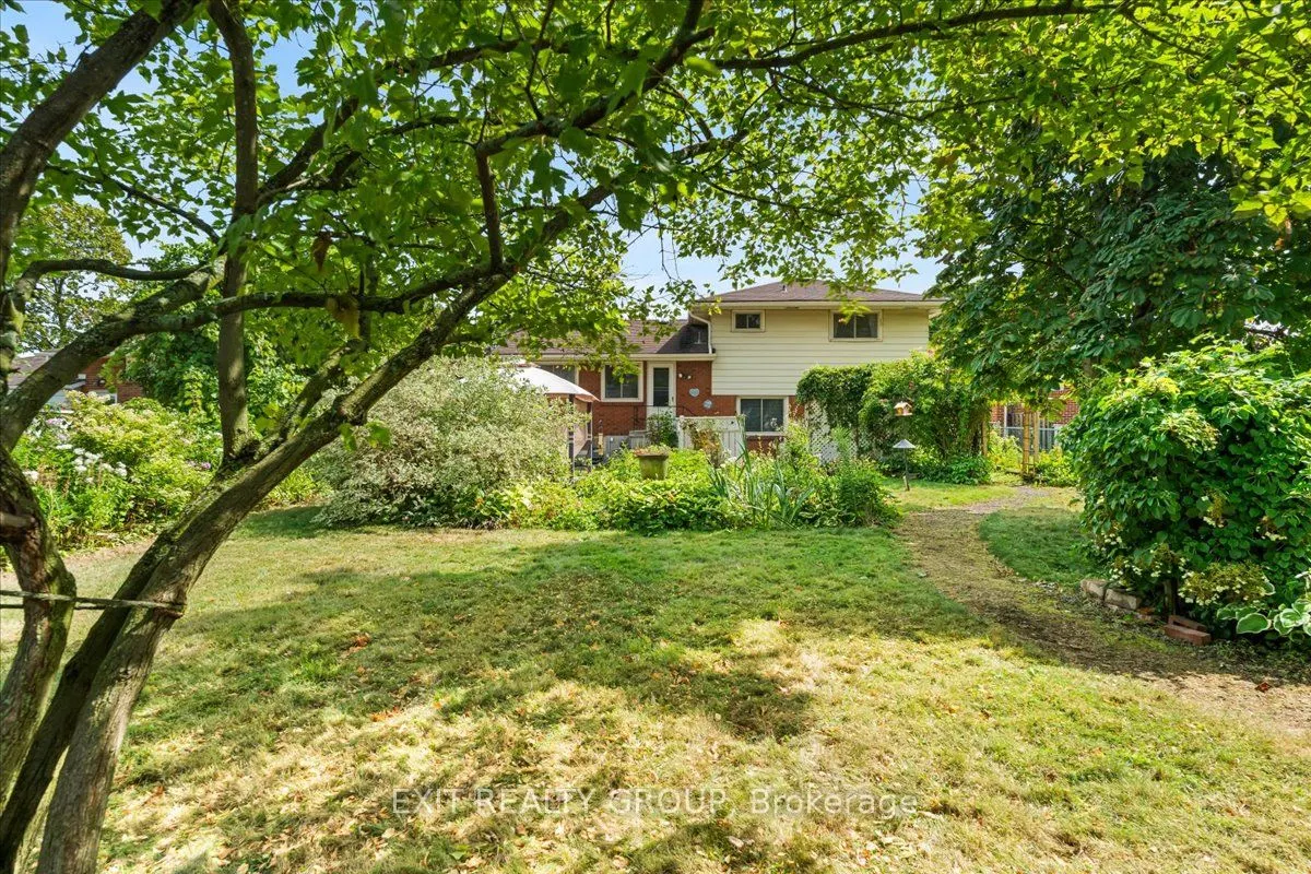 86 Rollins Drive