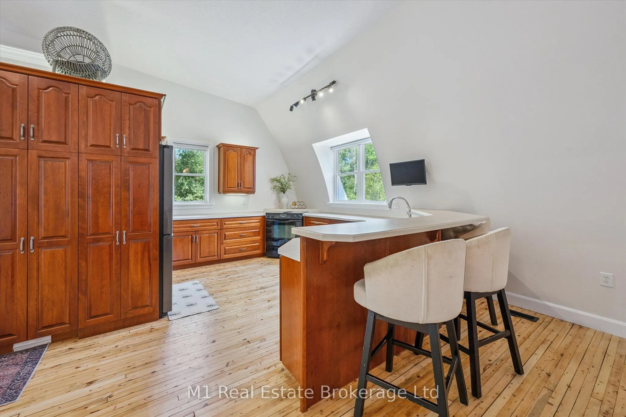 128 Wellington Road 7 Road