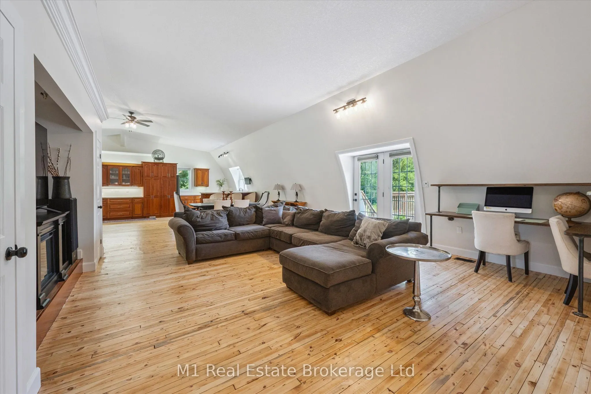 128 Wellington Road 7 Road