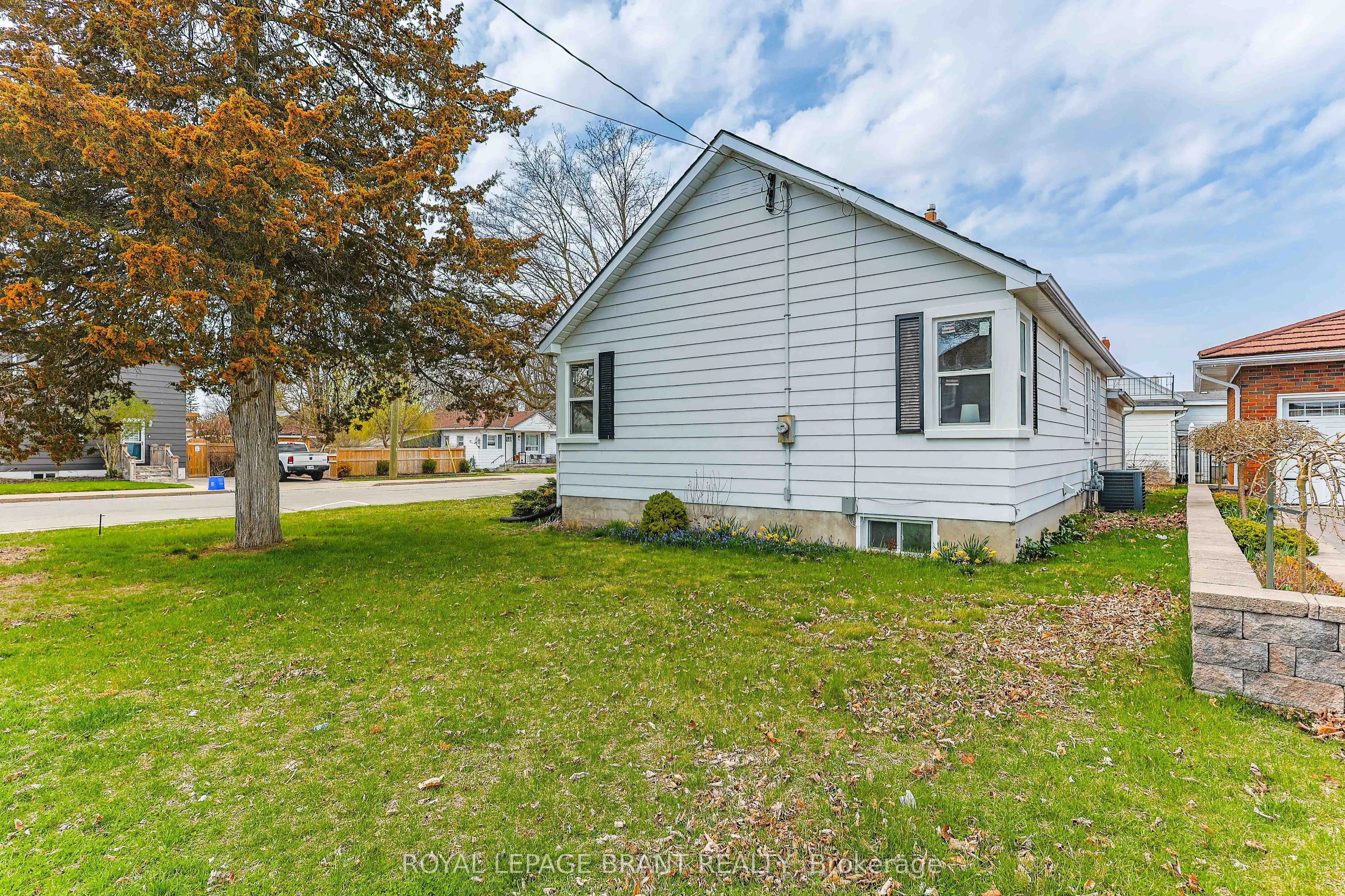 17 Hardy Avenue
