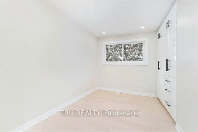 39 Sunnycrest Drive