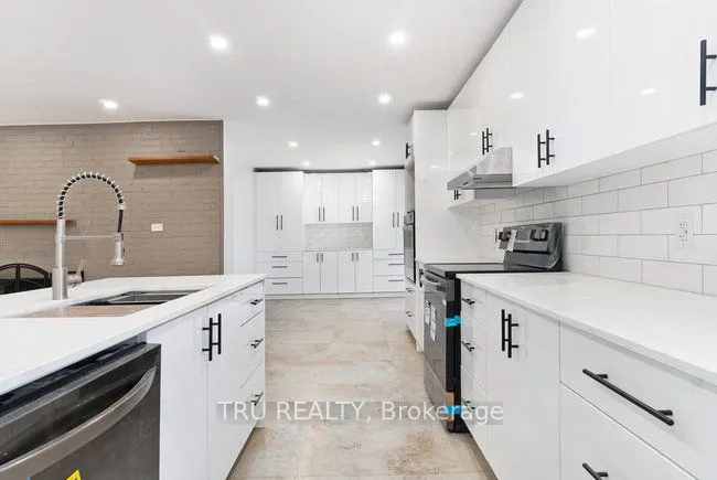 39 Sunnycrest Drive