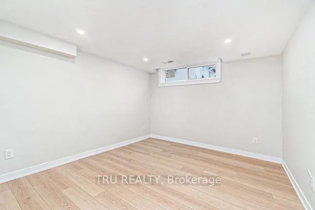 39 Sunnycrest Drive