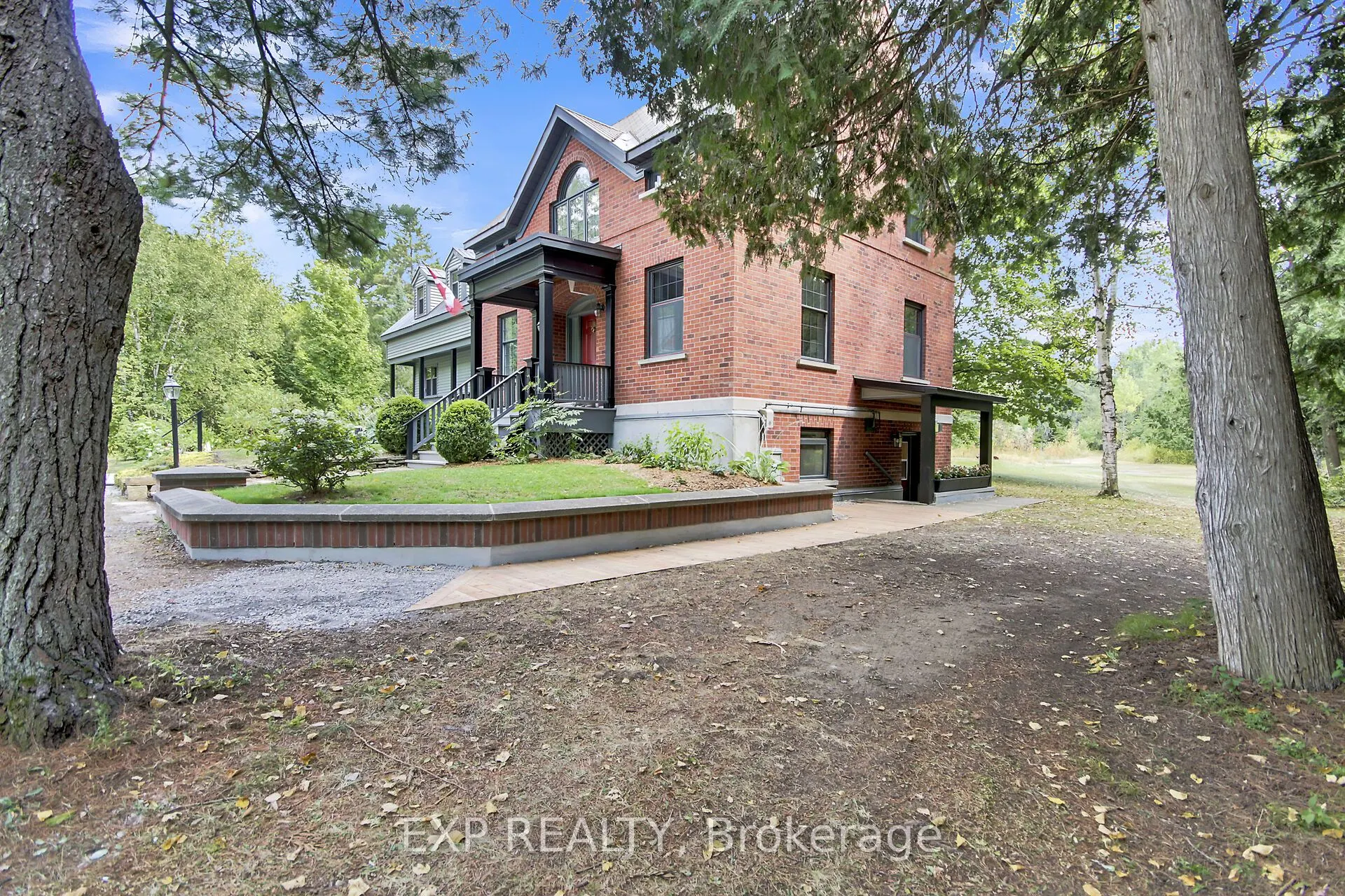 3554 Vaughan Side Road