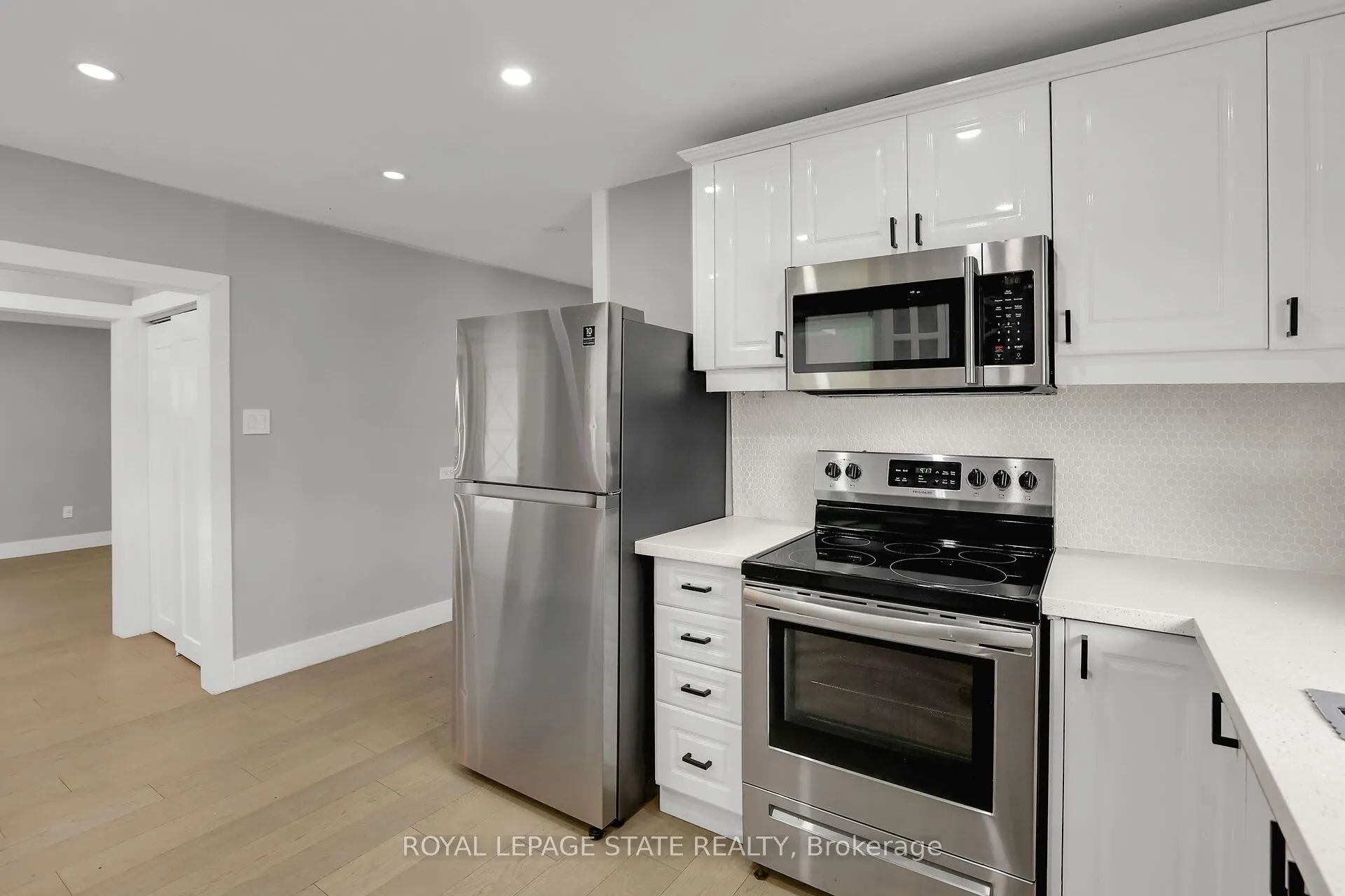 6 Lincoln Avenue