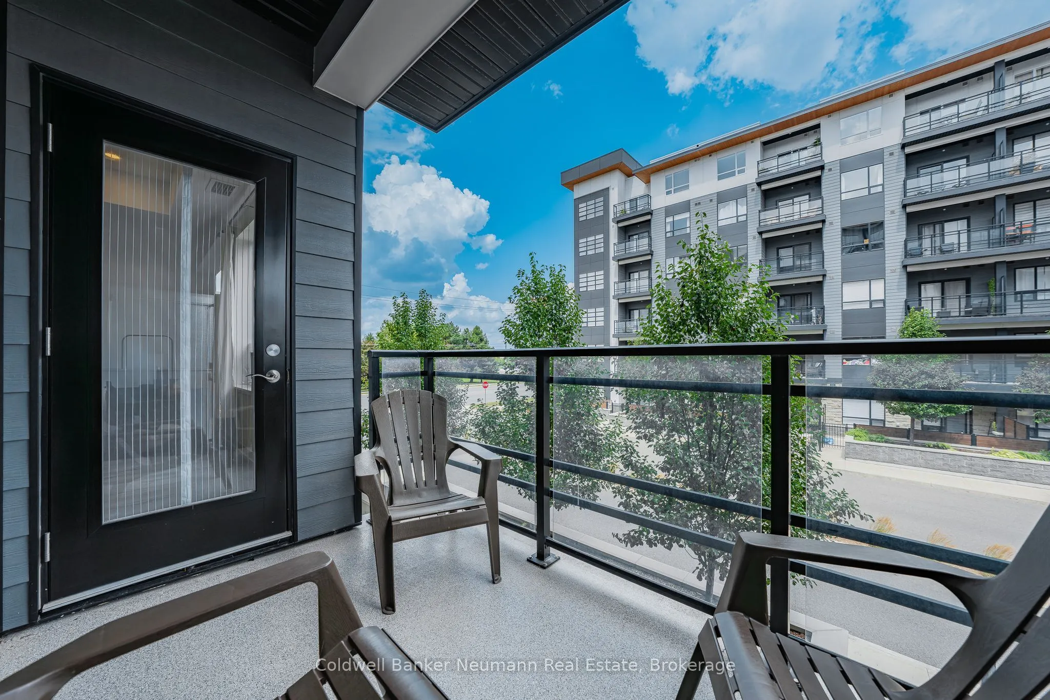 247 Northfield Drive E, #210