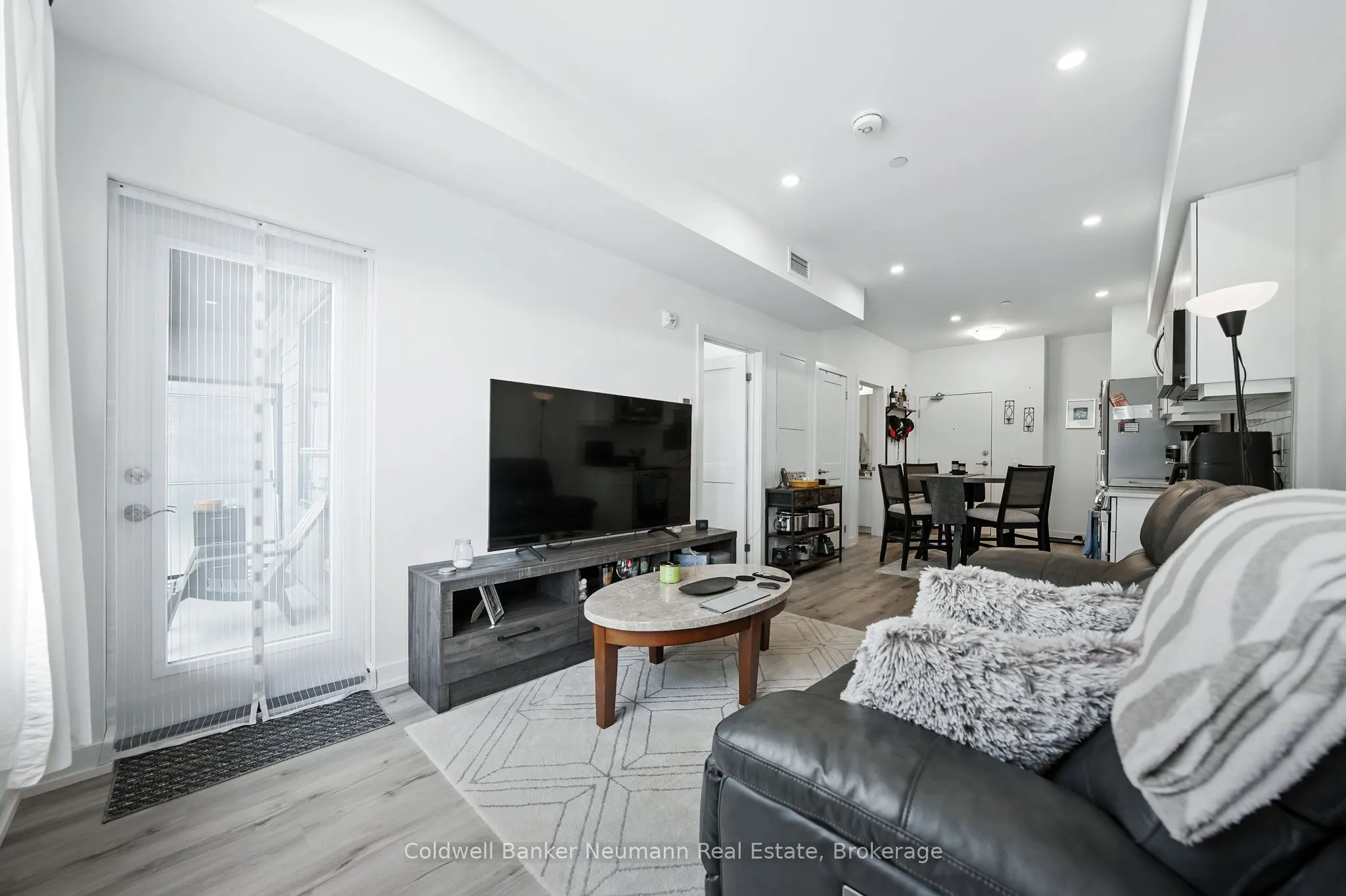 247 Northfield Drive E, #210