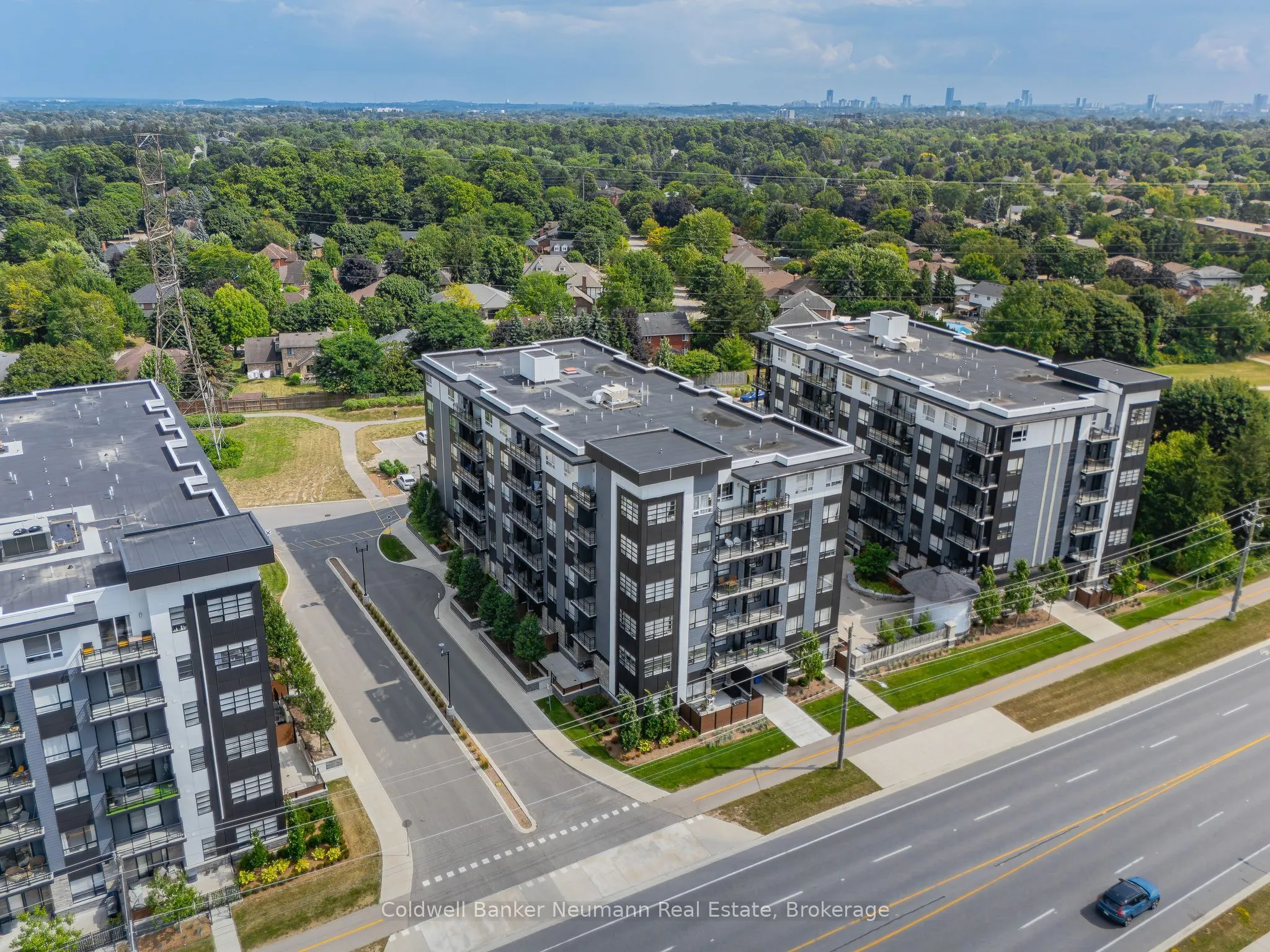 247 Northfield Drive E, #210
