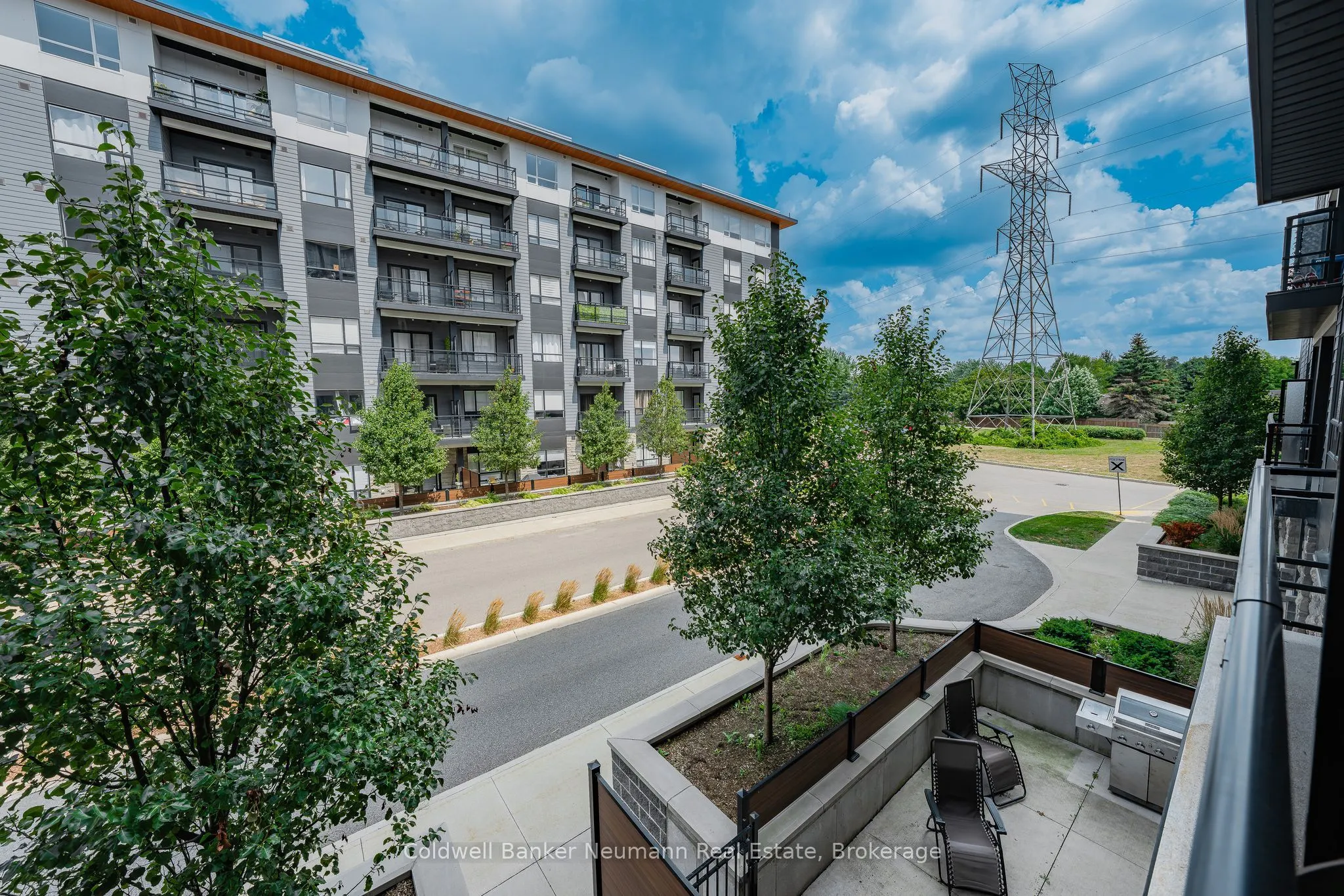 247 Northfield Drive E, #210
