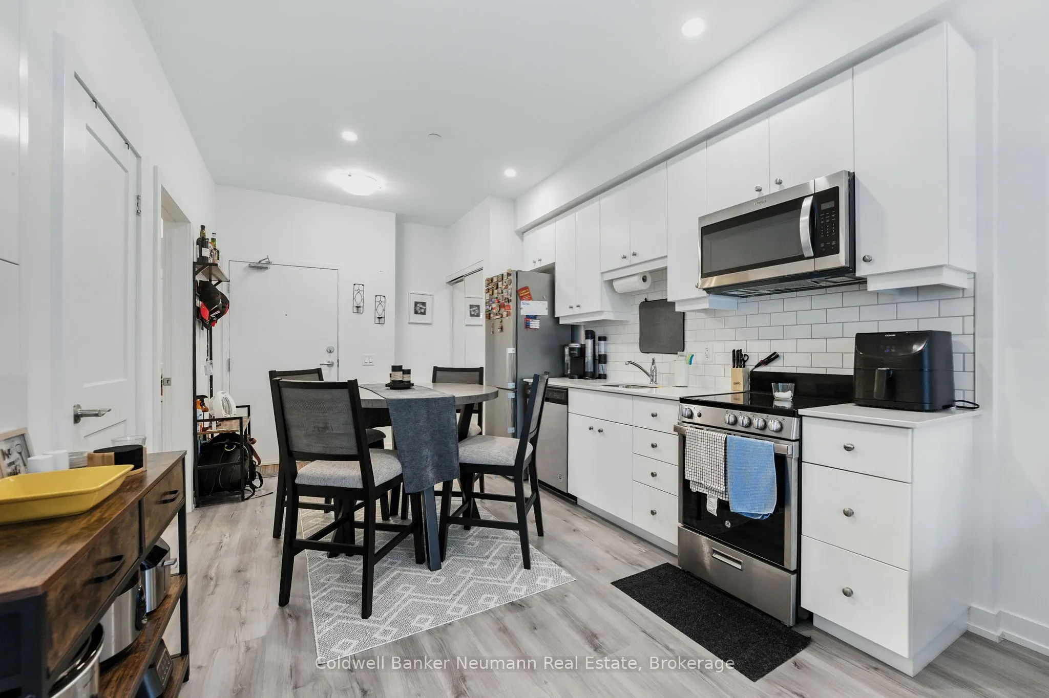 247 Northfield Drive E, #210