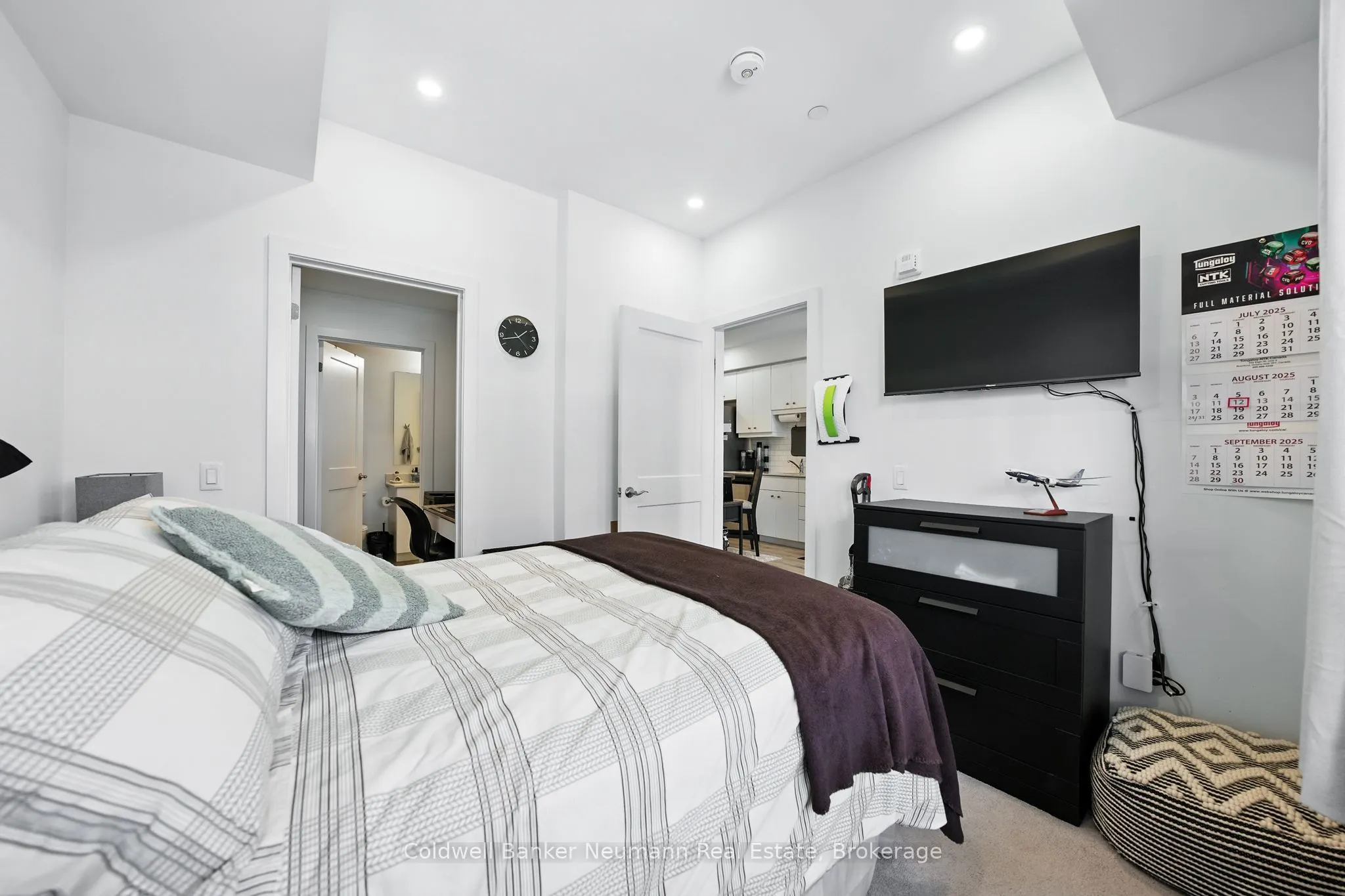 247 Northfield Drive E, #210