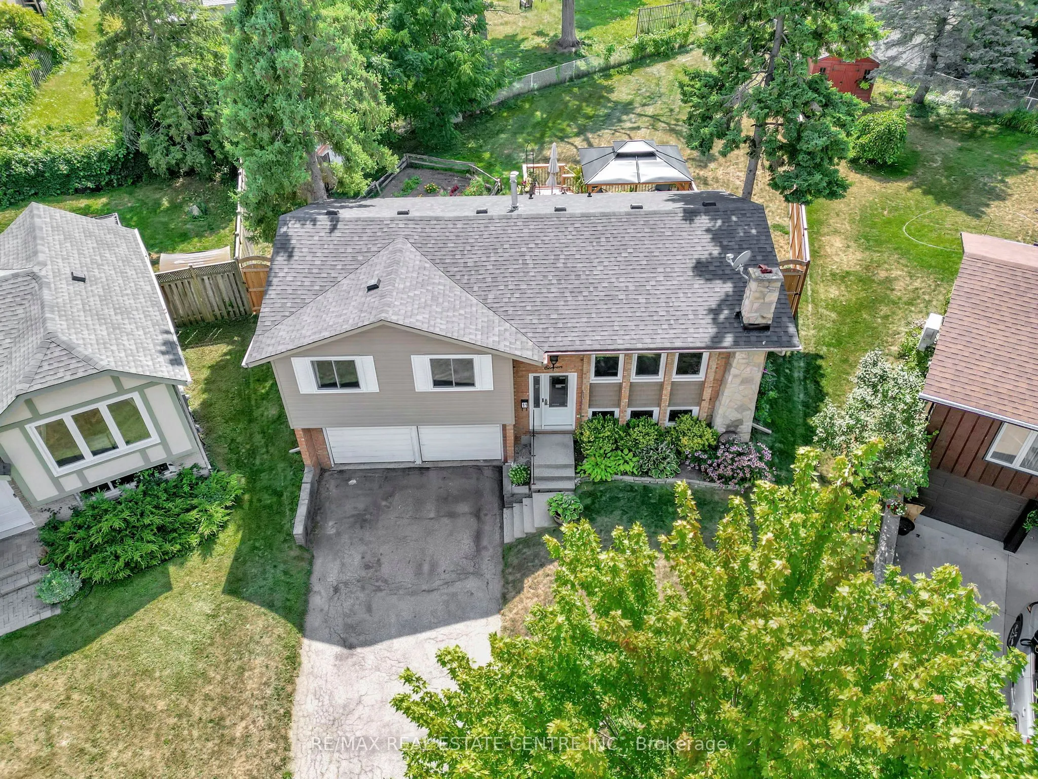11 Brassey Court