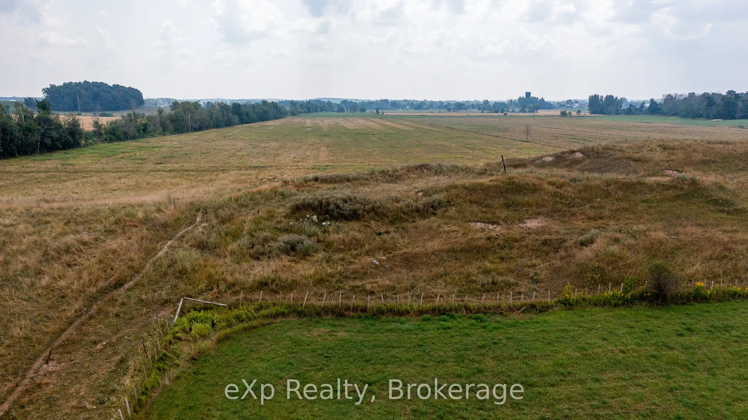 223 Concession 10E