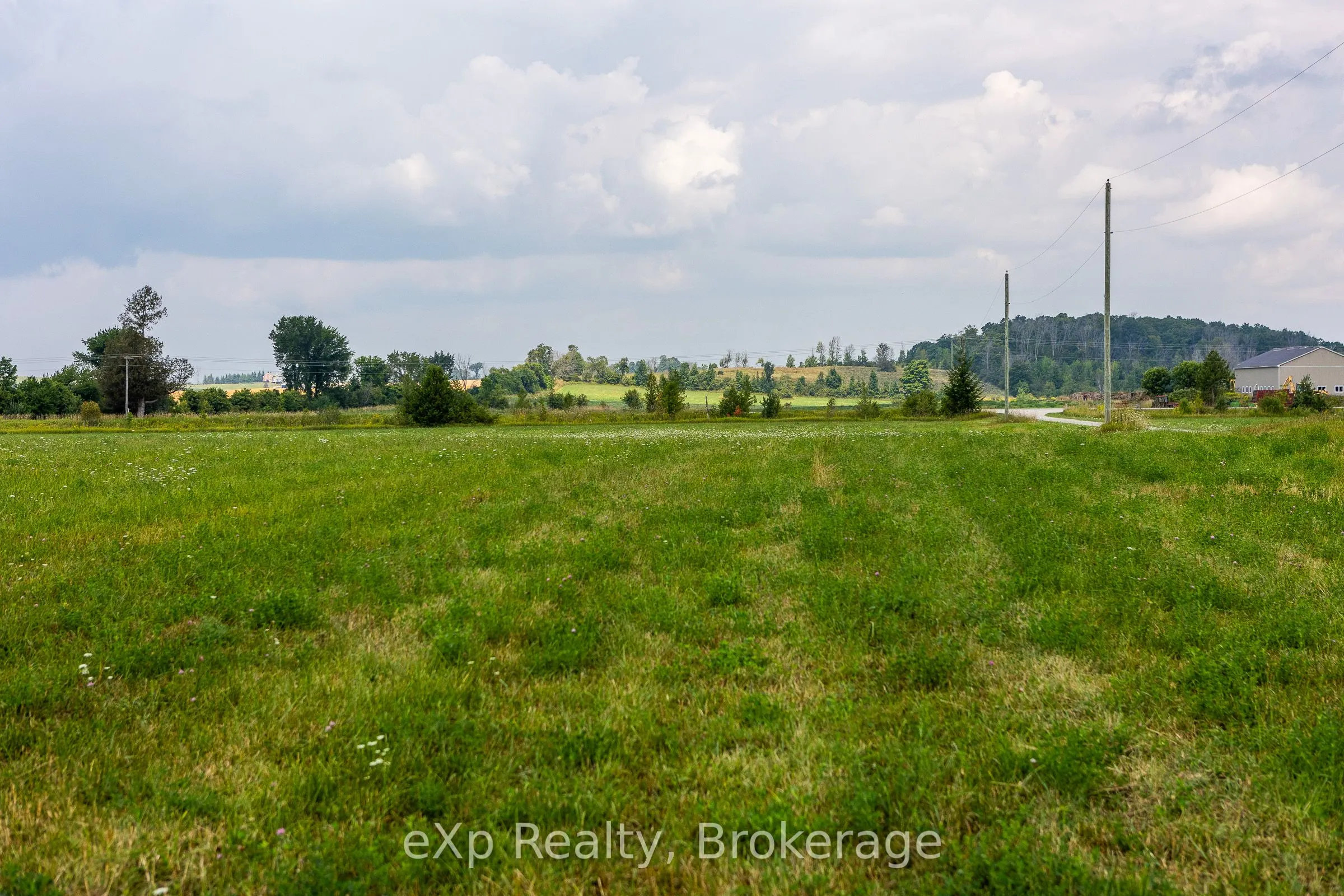 223 Concession 10E