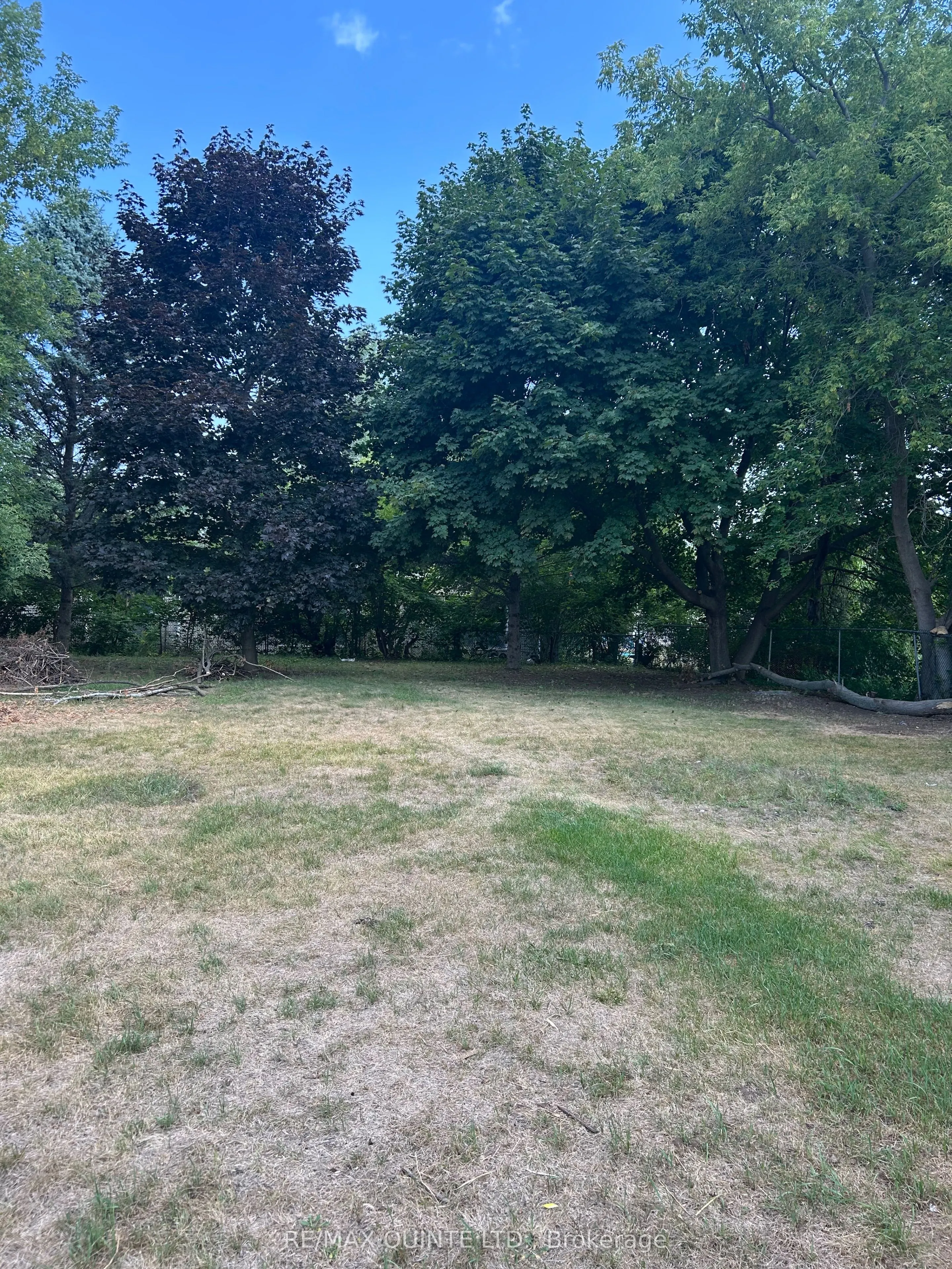 17 Quinte Road