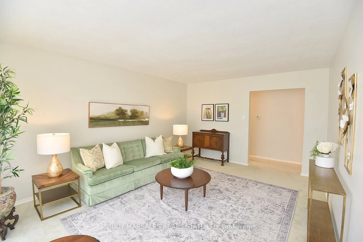 14 Hilltop Place