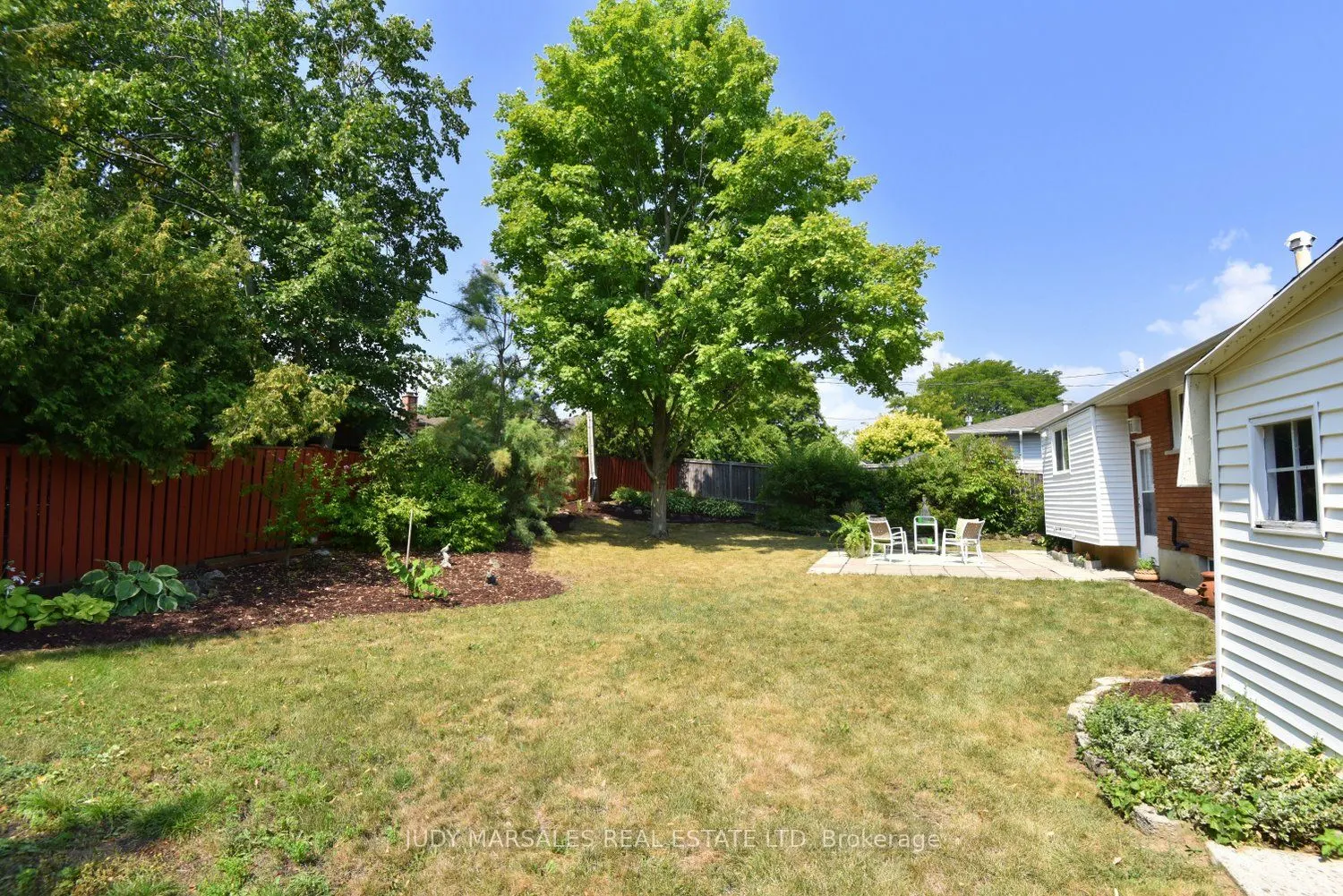 14 Hilltop Place