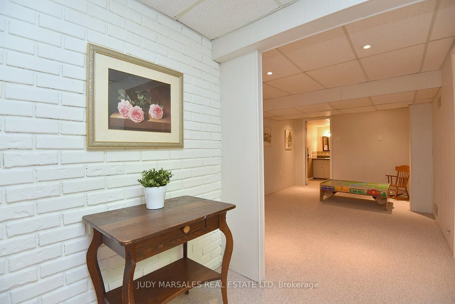 14 Hilltop Place